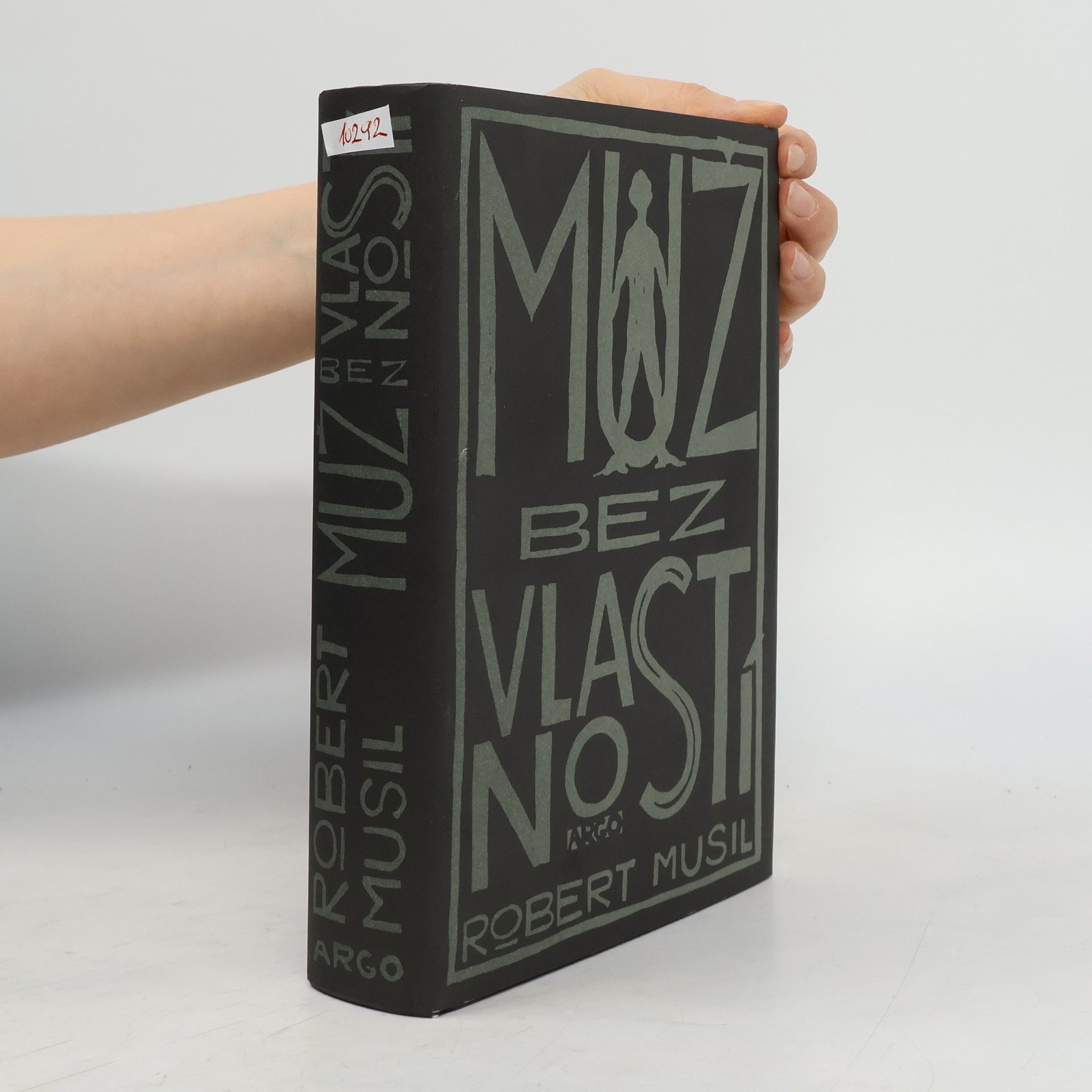 Muž bez vlastností