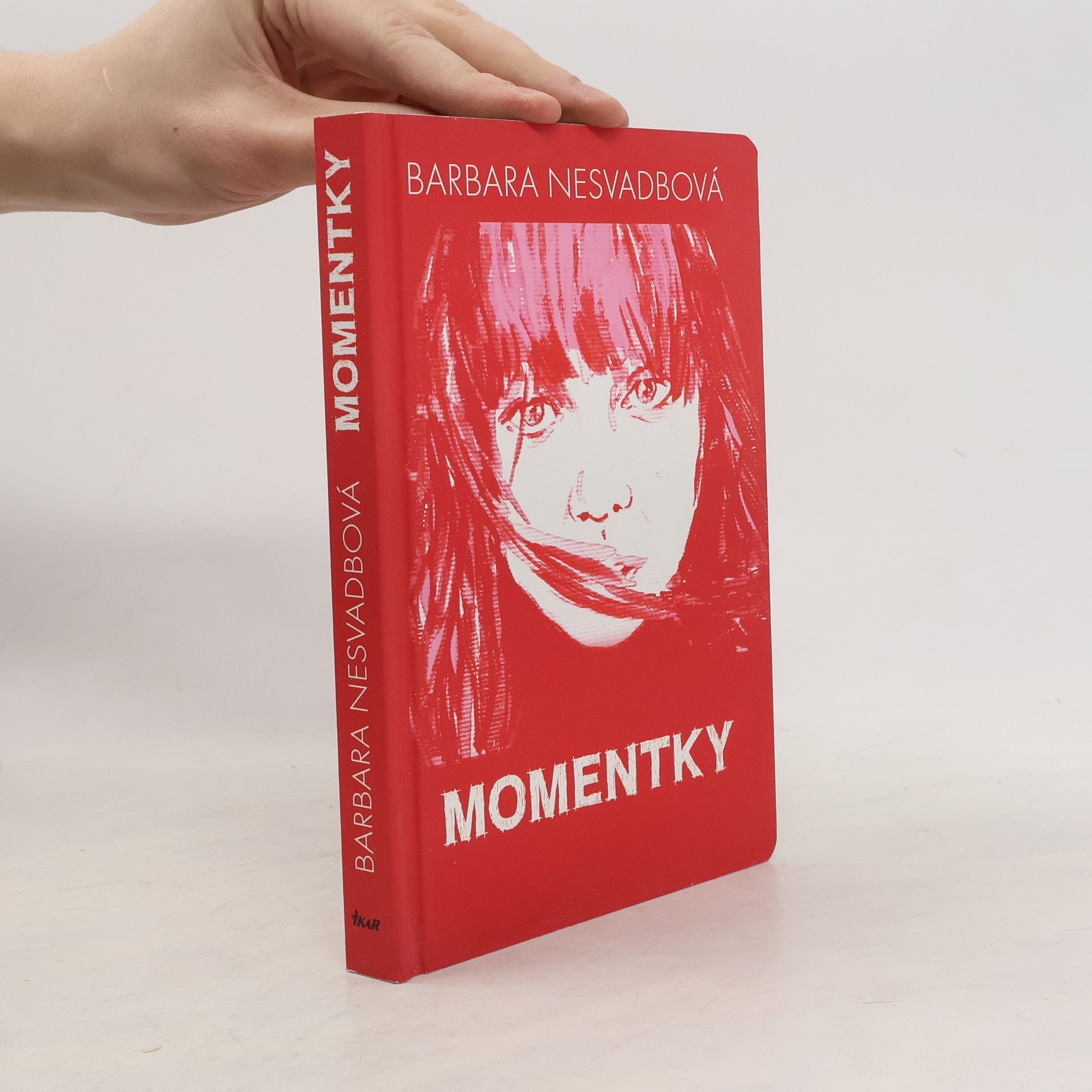 Bára Nesvadbová Momentky