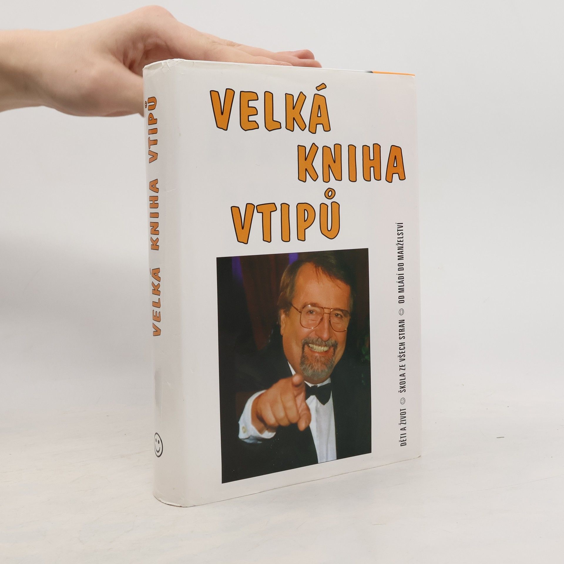 Hořínek Jiří Velká kniha vtipů - Děti a život / Škola ze všech stran / Od mládí do manželství