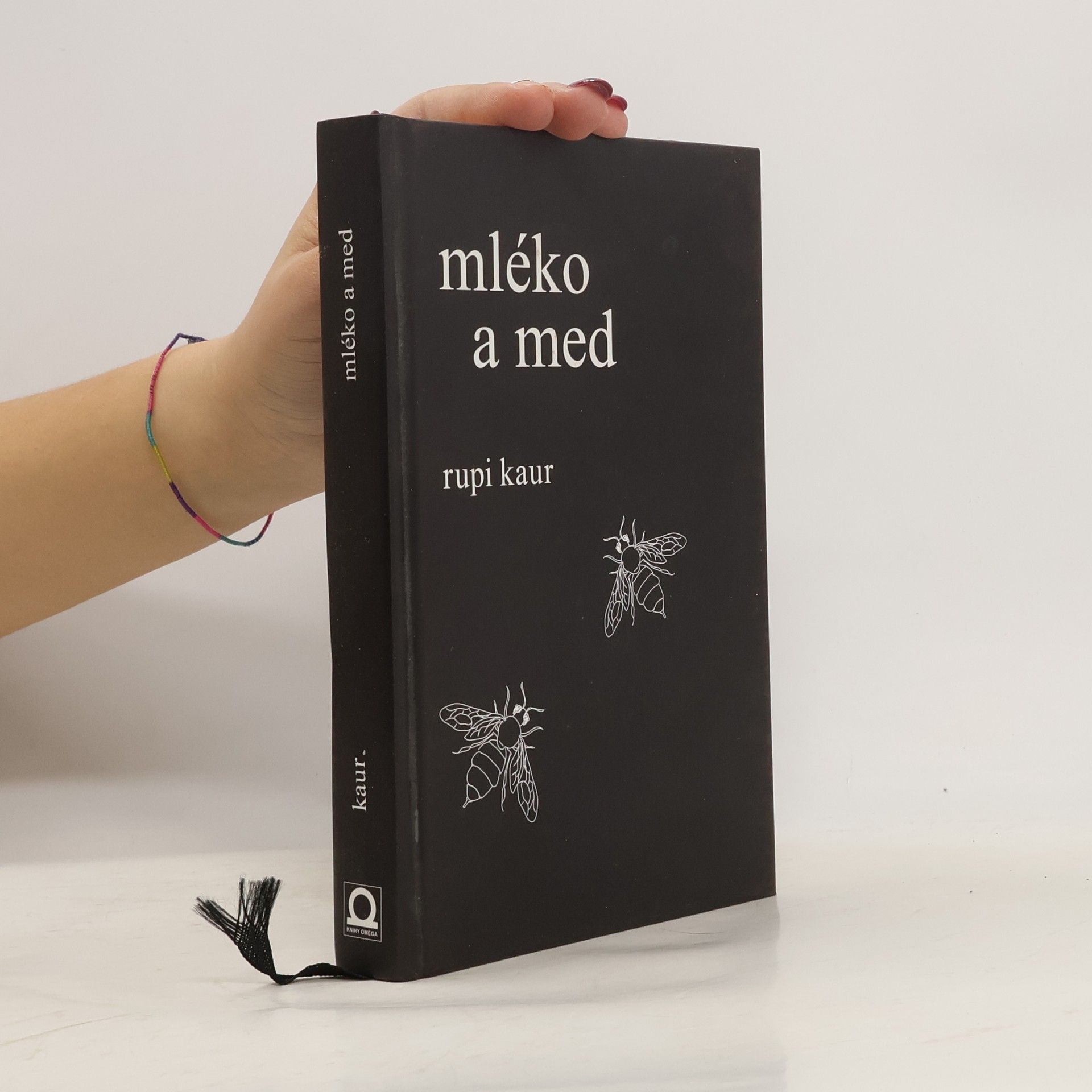 Rupi Kaur Mléko a med