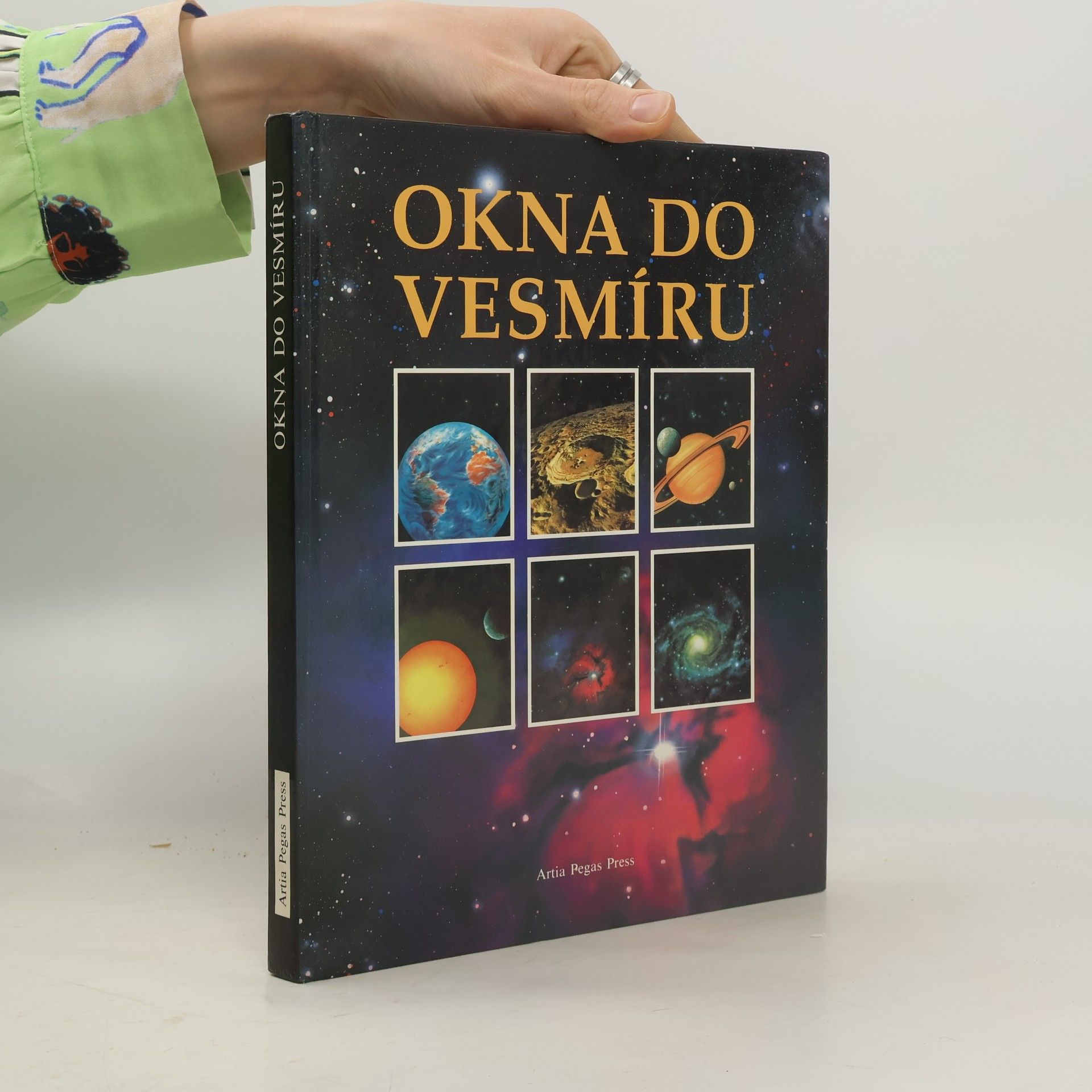 Various authors Okna do vesmíru