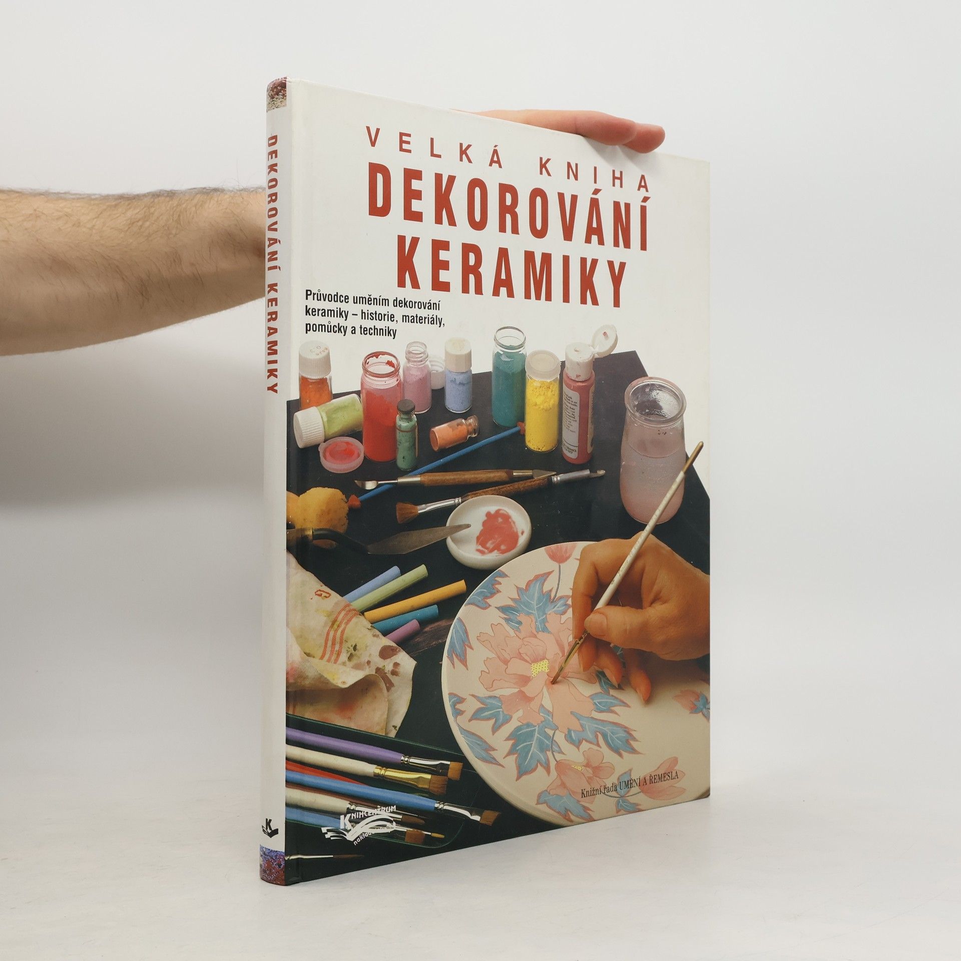 MPilar Navarro Dekorování keramiky: Velká kniha