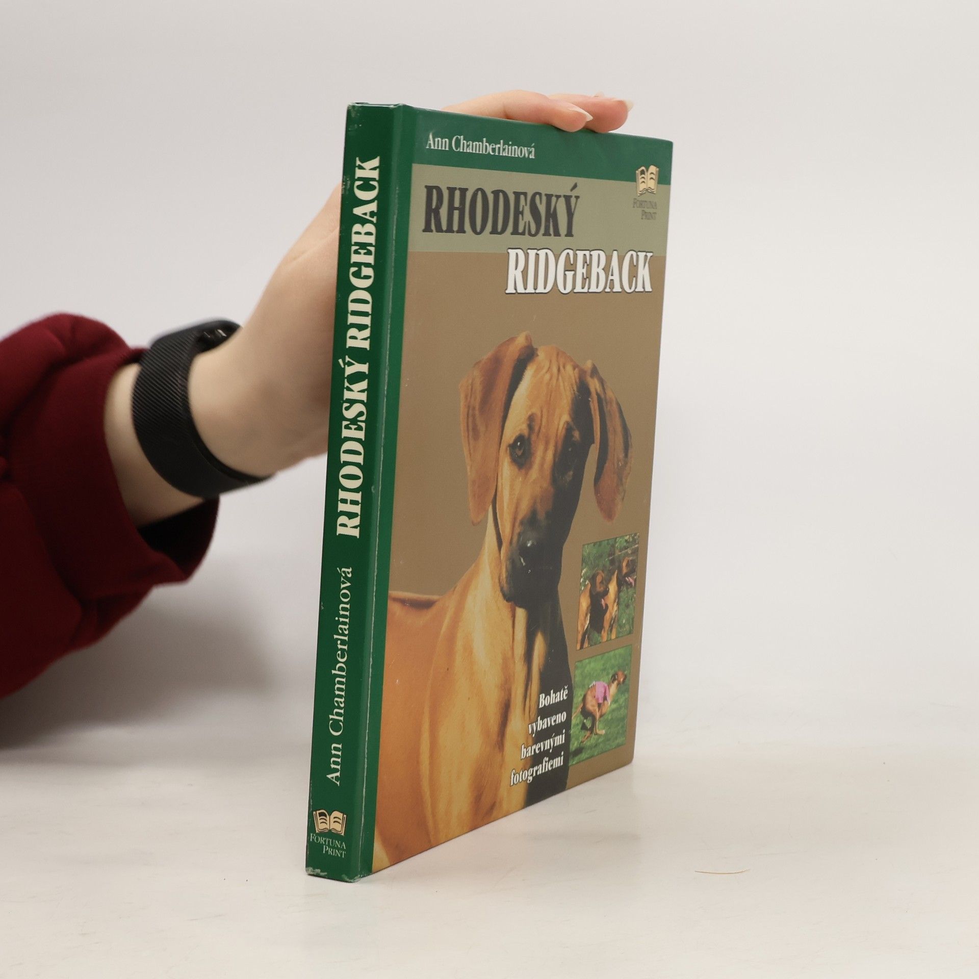 Ann Chamberlain Rhodeský ridgeback