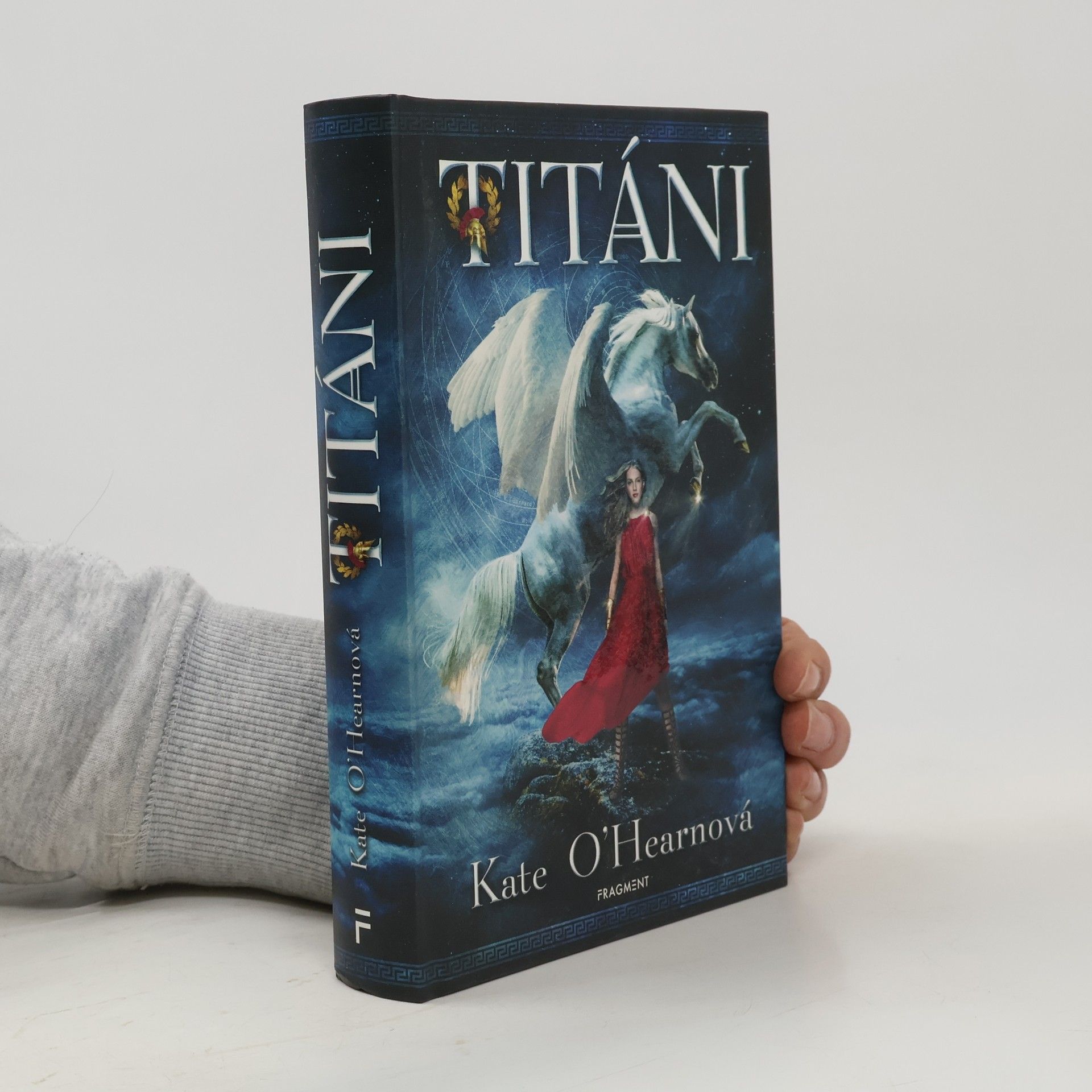 Kate O. Hearn Titáni