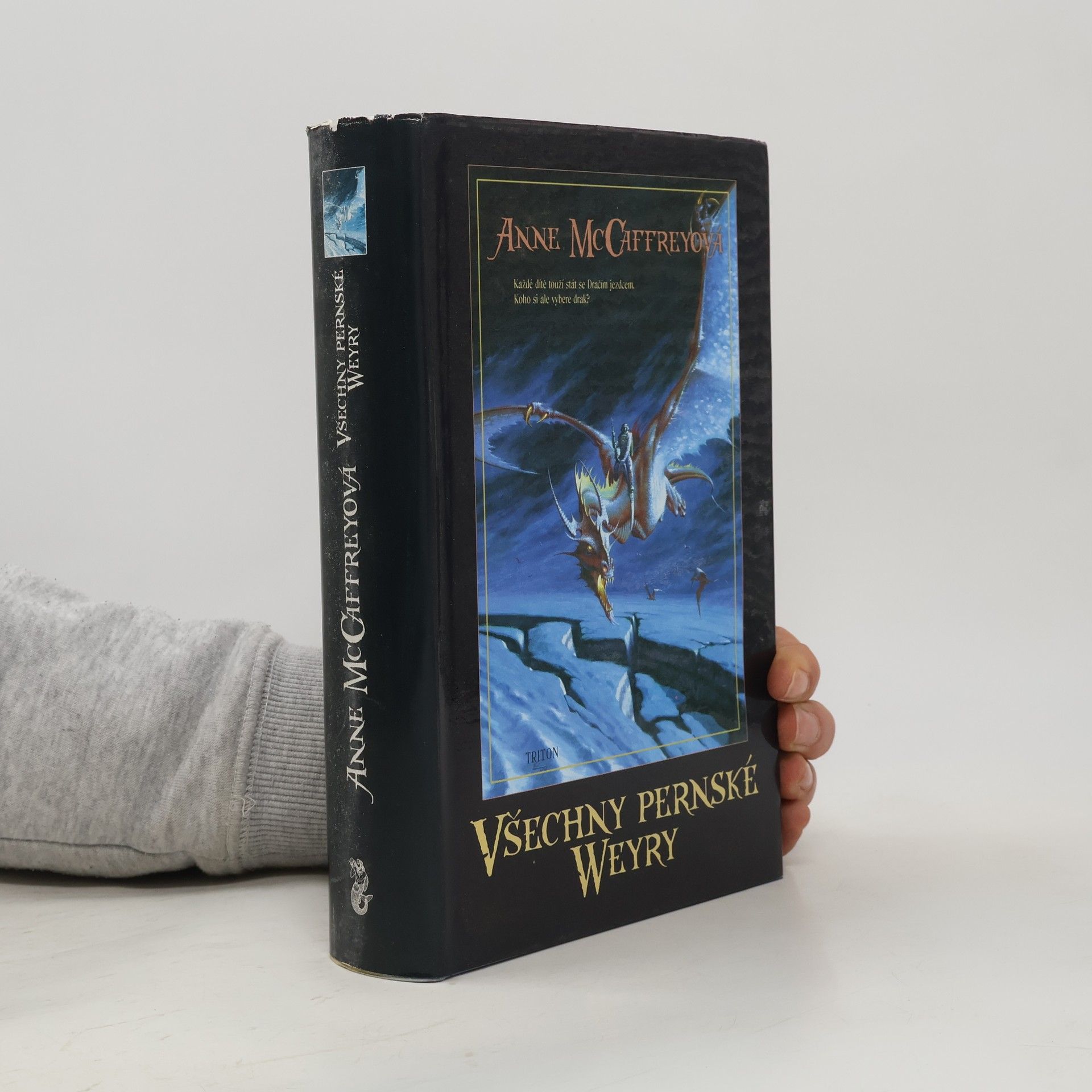 Anne Mac Caffrey Všechny pernské Weyry