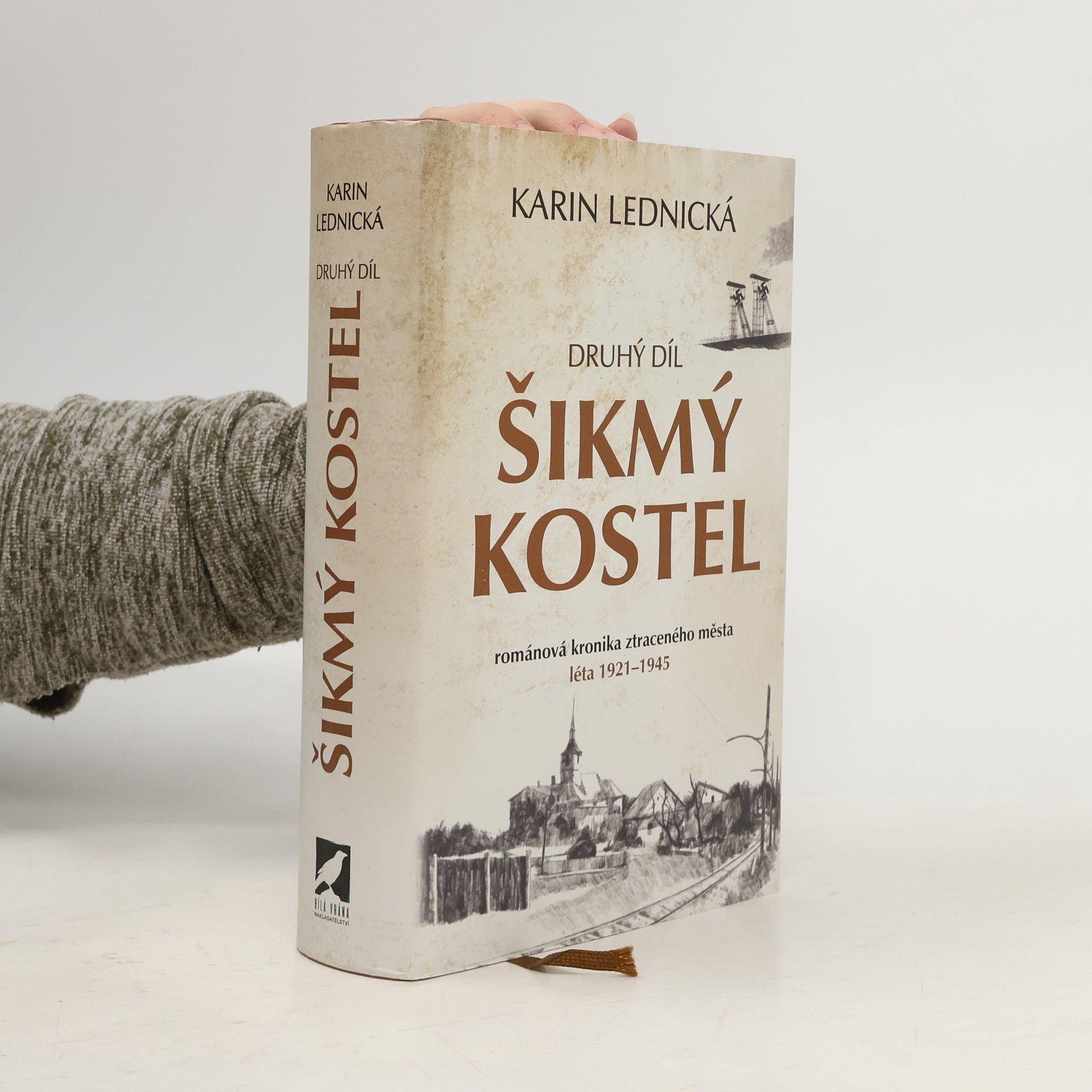 Karin Lednická Šikmý kostel 2