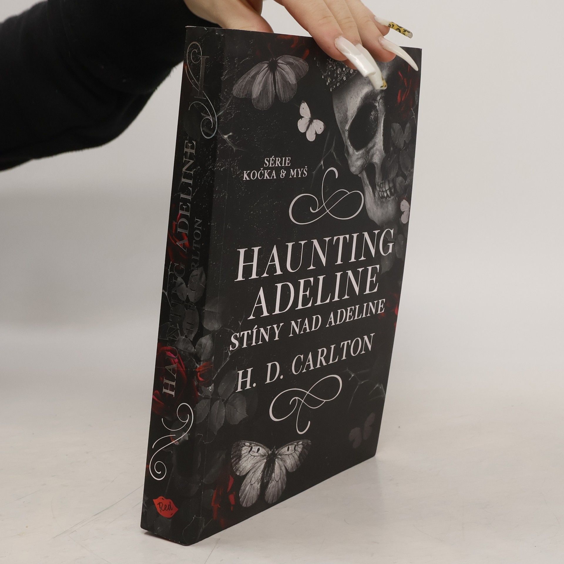 H. D. Carlton Haunting Adeline: Stíny nad Adeline