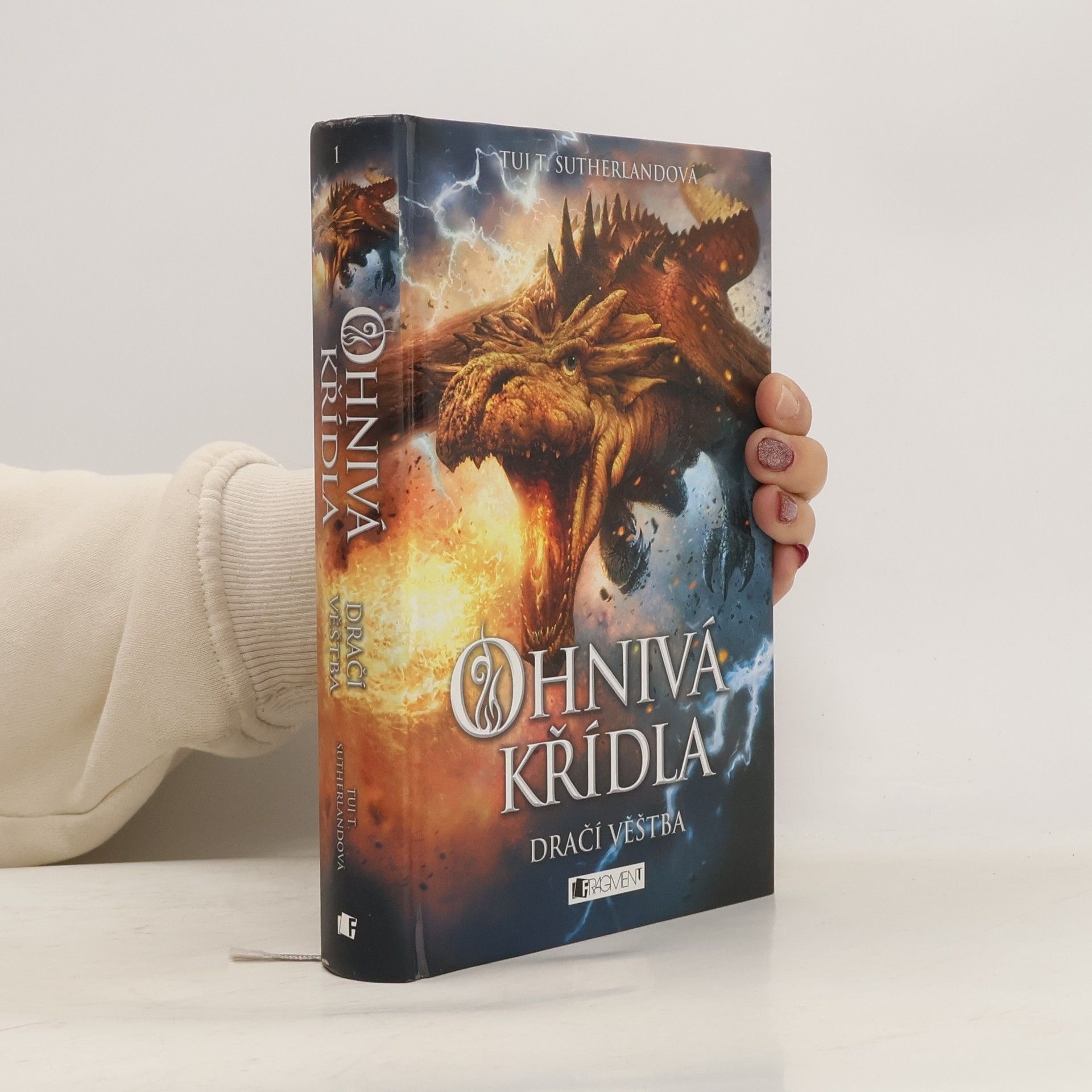 Tui Sutherland Ohnivá křídla. Dračí věštba