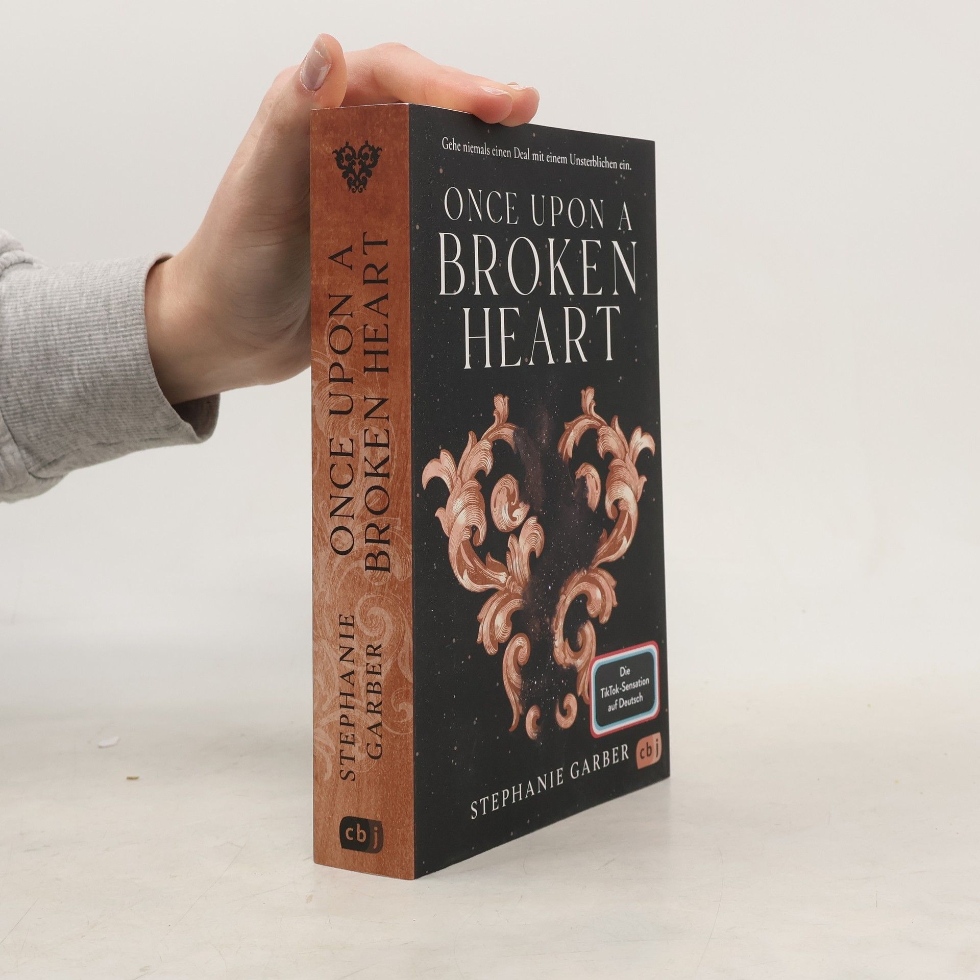 Stephanie Garber Once Upon a Broken Heart