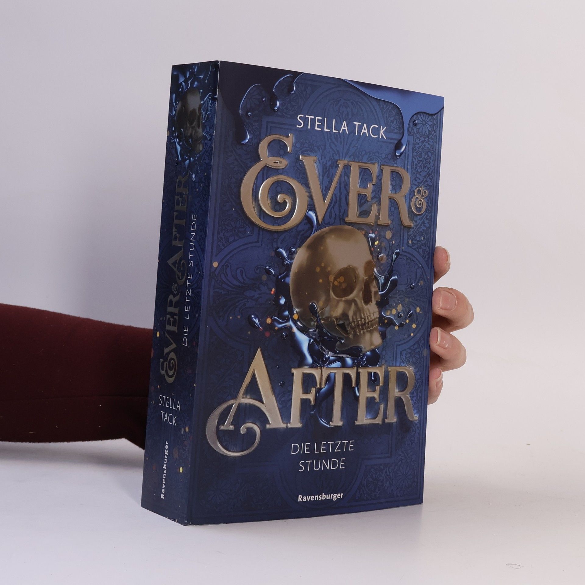 Stella Tack Ever & After, Band 3: Die letzte Stunde (Knisternde Märchen-Fantasy der SPIEGEL-Bestsellerautorin Stella Tack | Limitierte Auflage mit Farbschnitt)