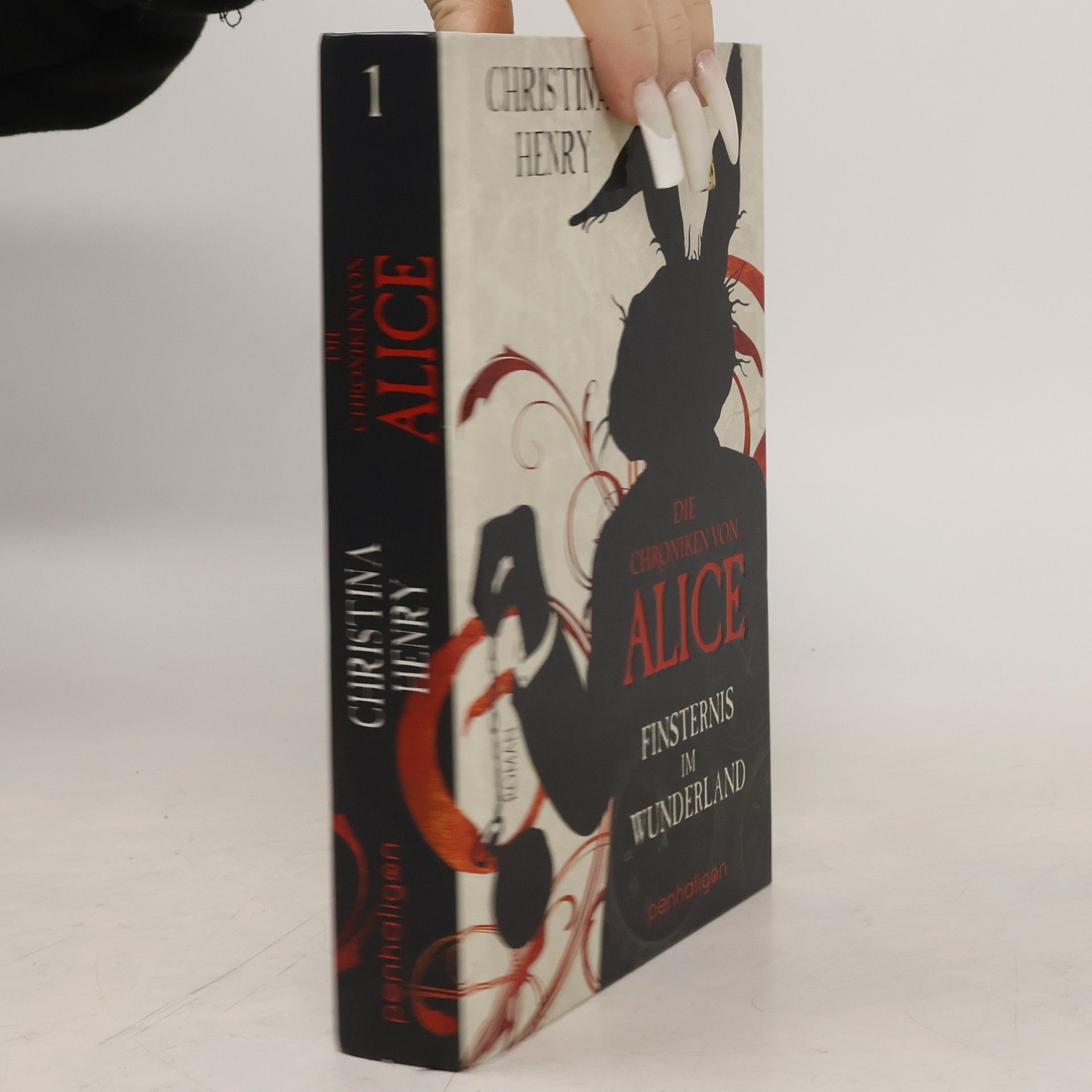 Christina Henry Die Chroniken von Alice. Finsternis im Wunderland