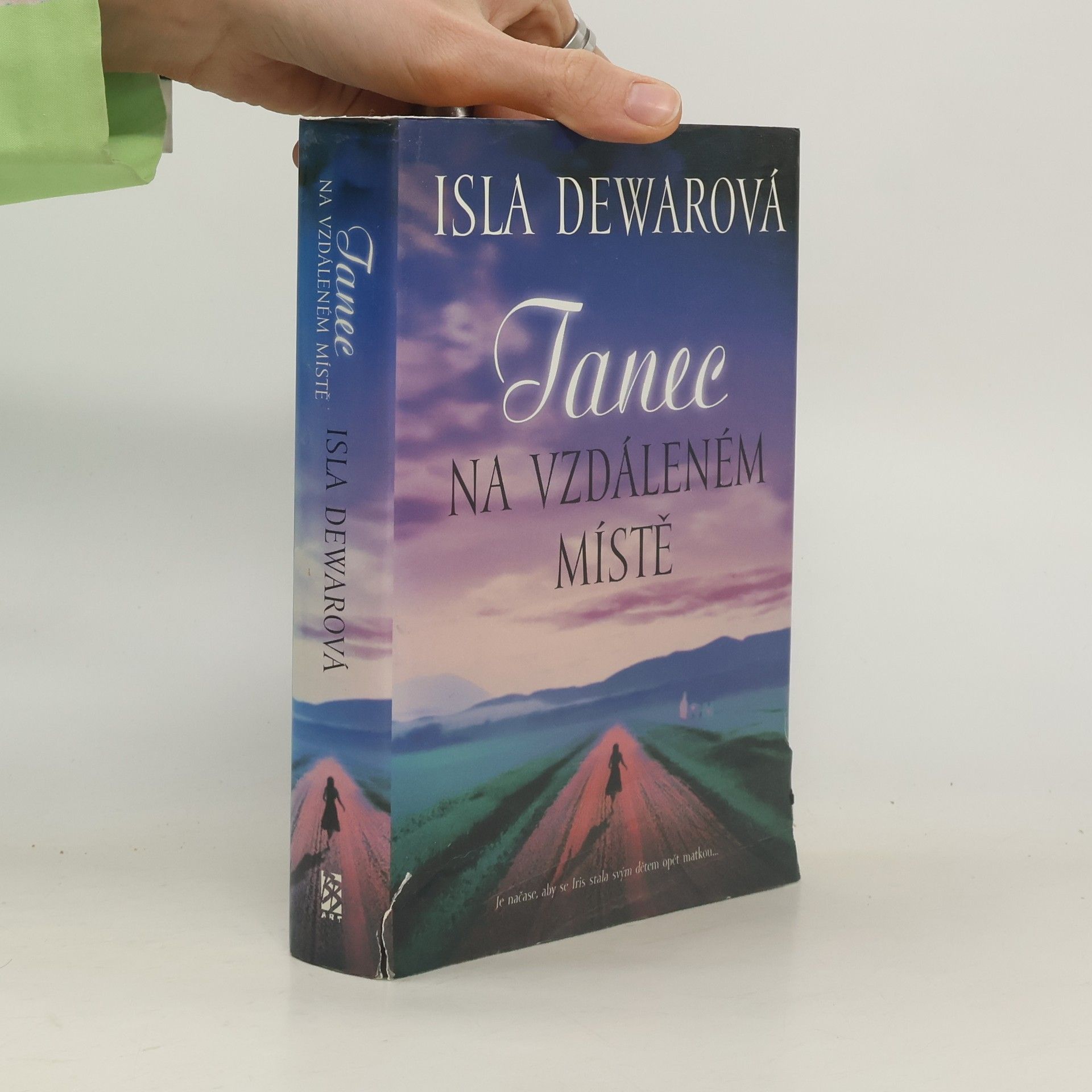 Isla Dewar Tanec na vzdáleném místě