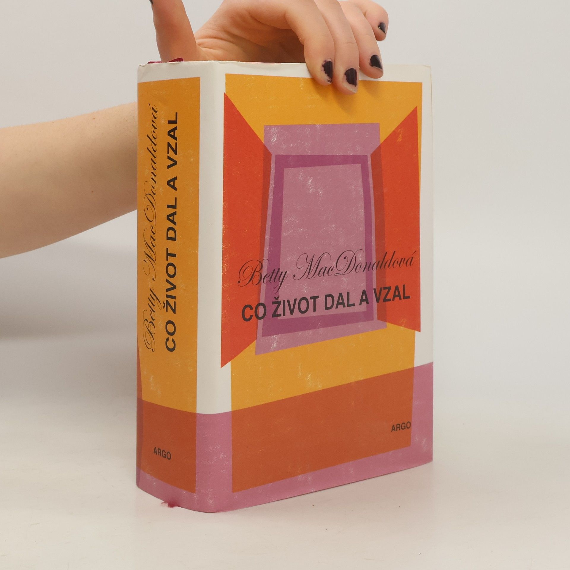 Betty MacDonald Co život dal a vzal