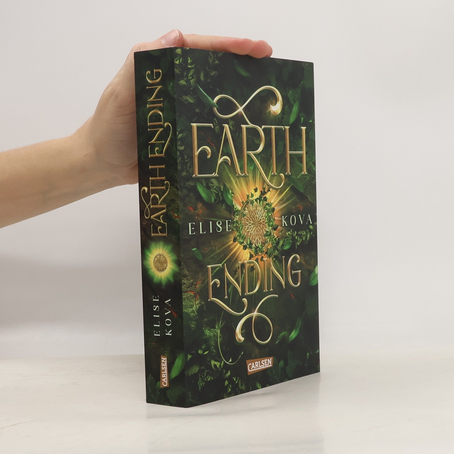 Elise Kova Earth Ending (Die Chroniken von Solaris 3)