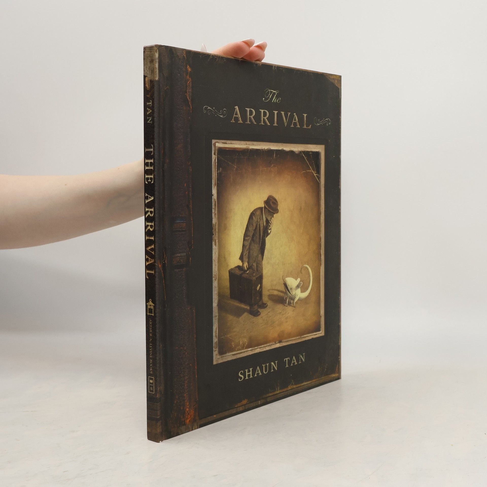 Shaun Tan The Arrival