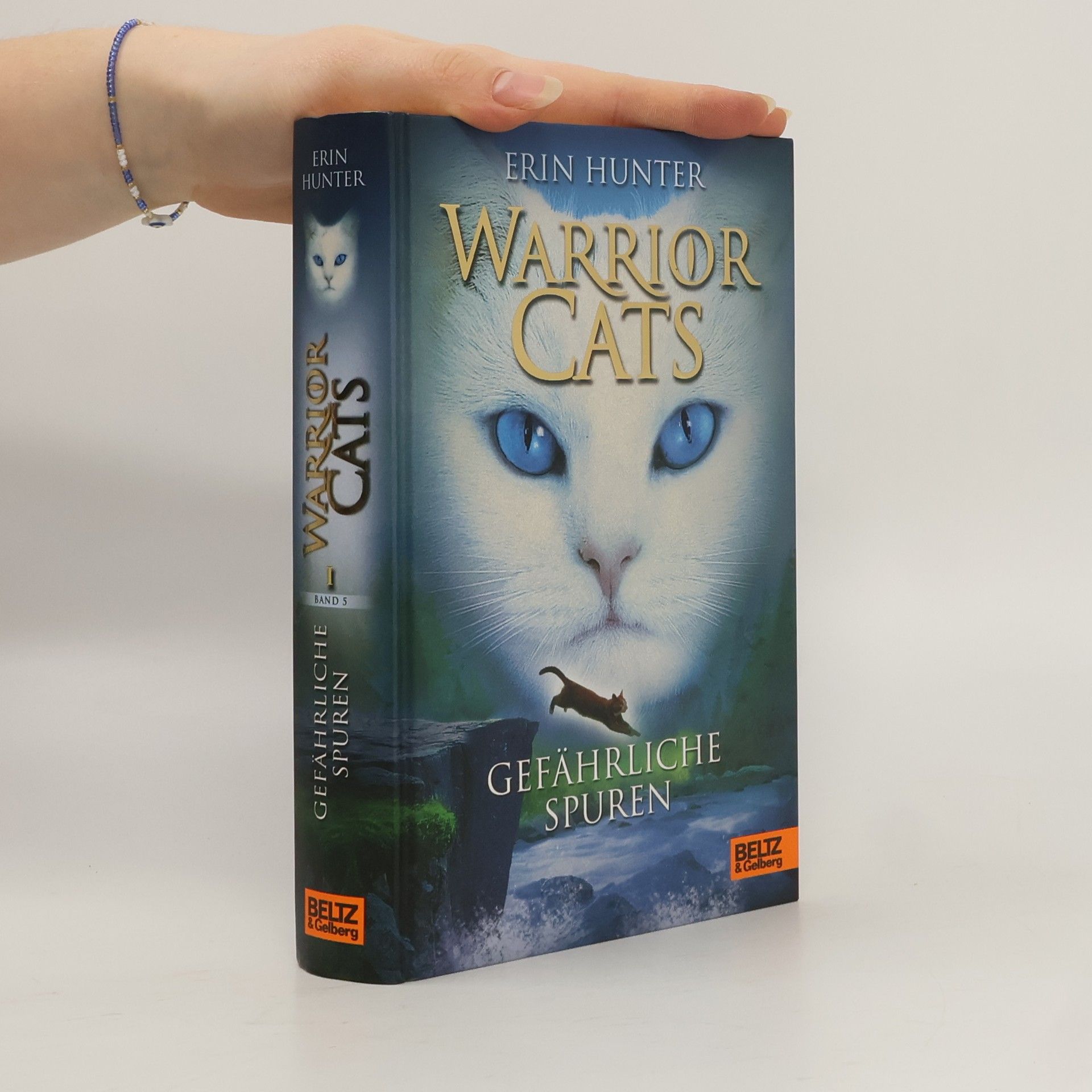 Erin Hunter Warrior Cats. Gefährliche Spuren