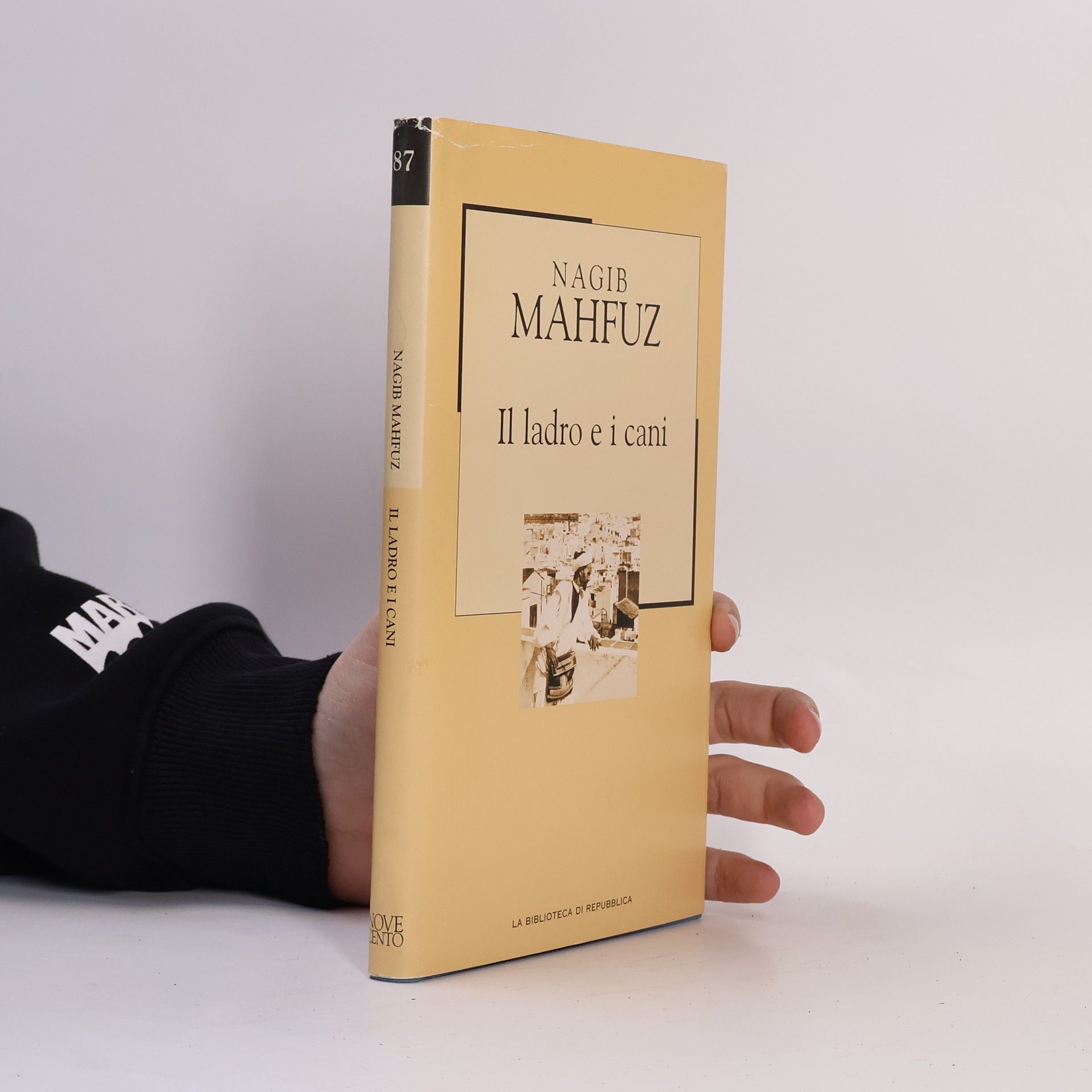 Nagíb Mahfúz La Biblioteca di Repubblica - 87: Il ladro e i cani