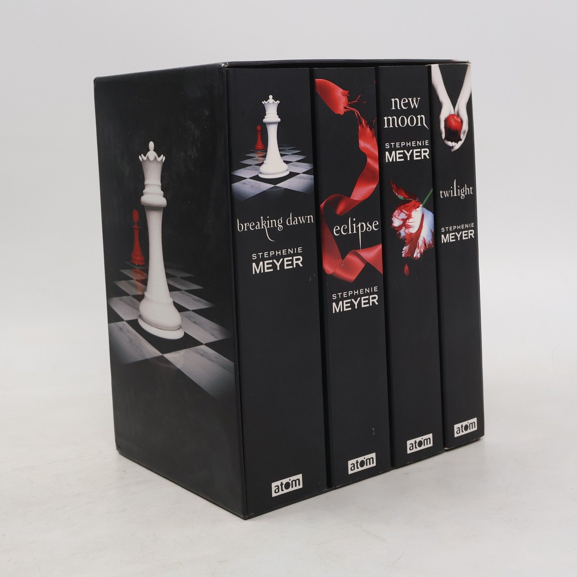 Stephenie Meyerová Twilight Saga Box: Twilight. New Moon. Eclipse. Breaking Dawn.