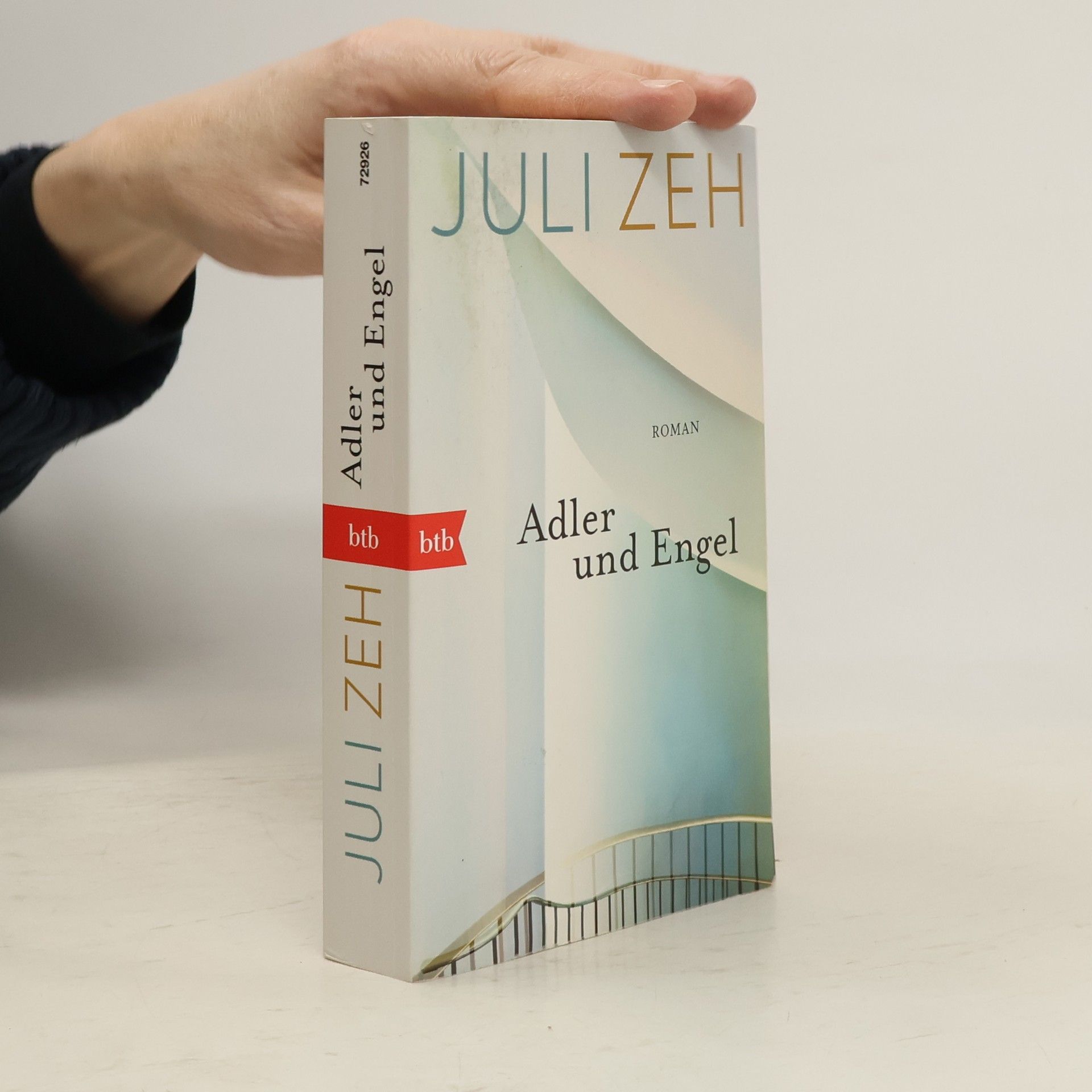 Juli Zeh Adler und Engel: Roman