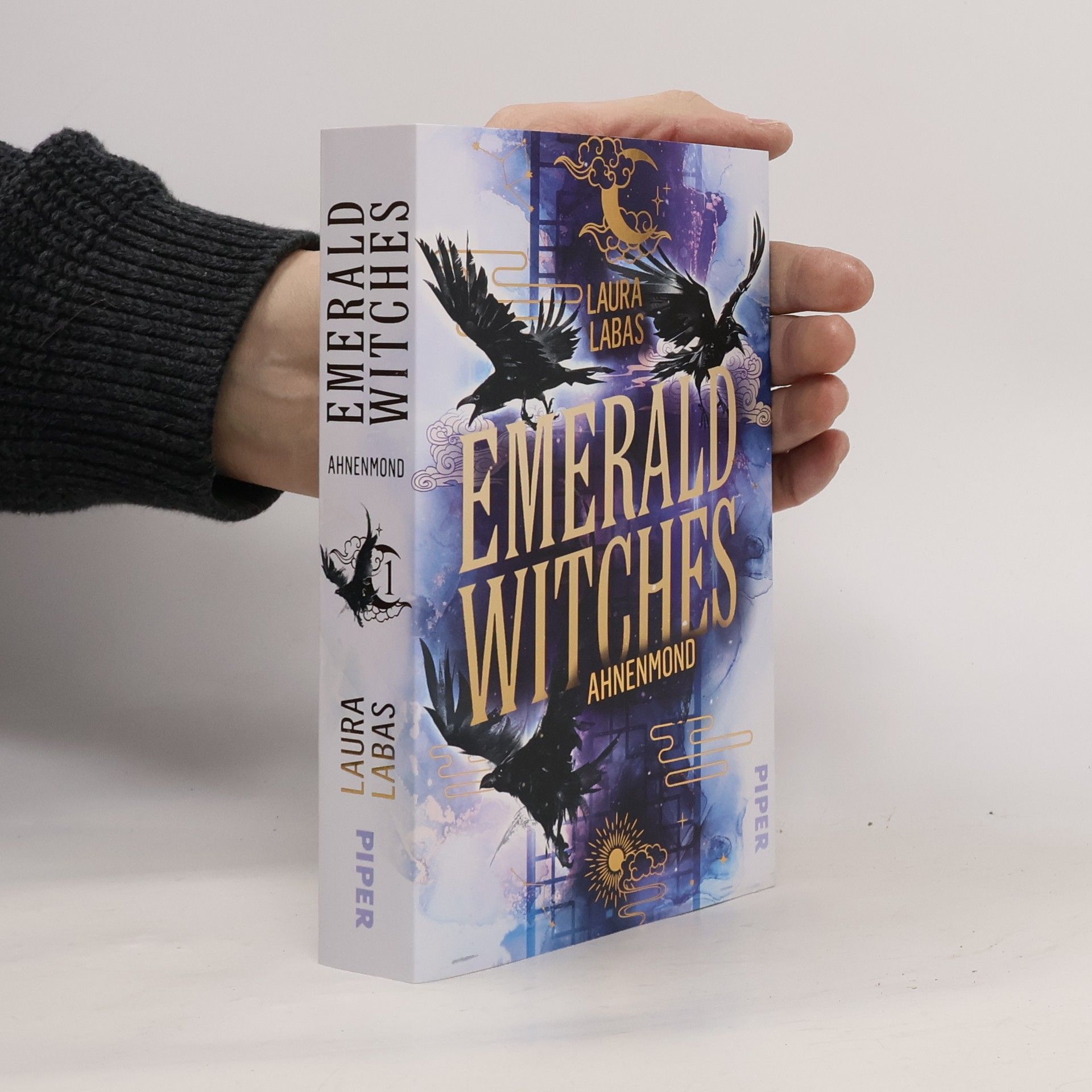 Laura Labas Emerald Witches