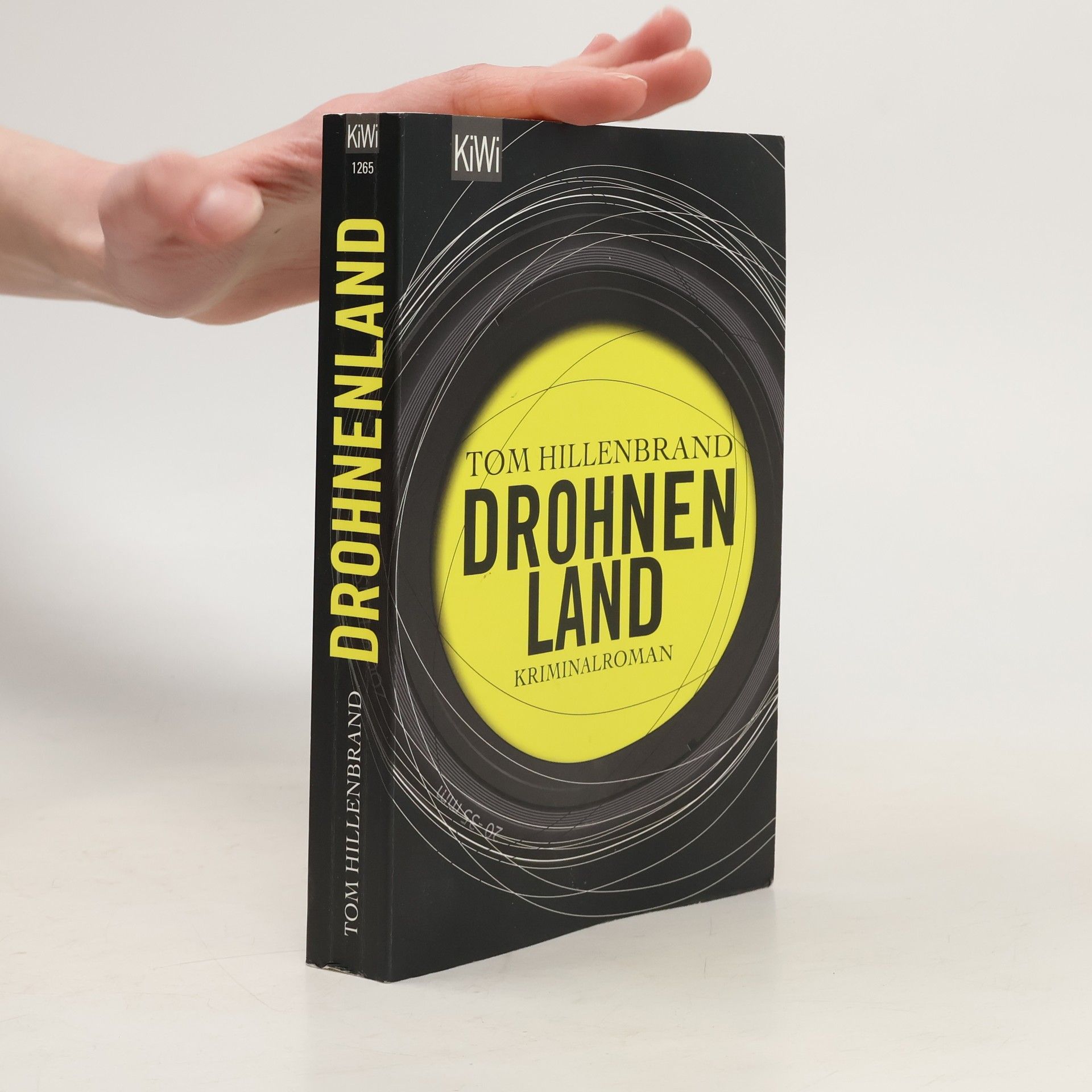 Tom Hillenbrand Drohnenland
