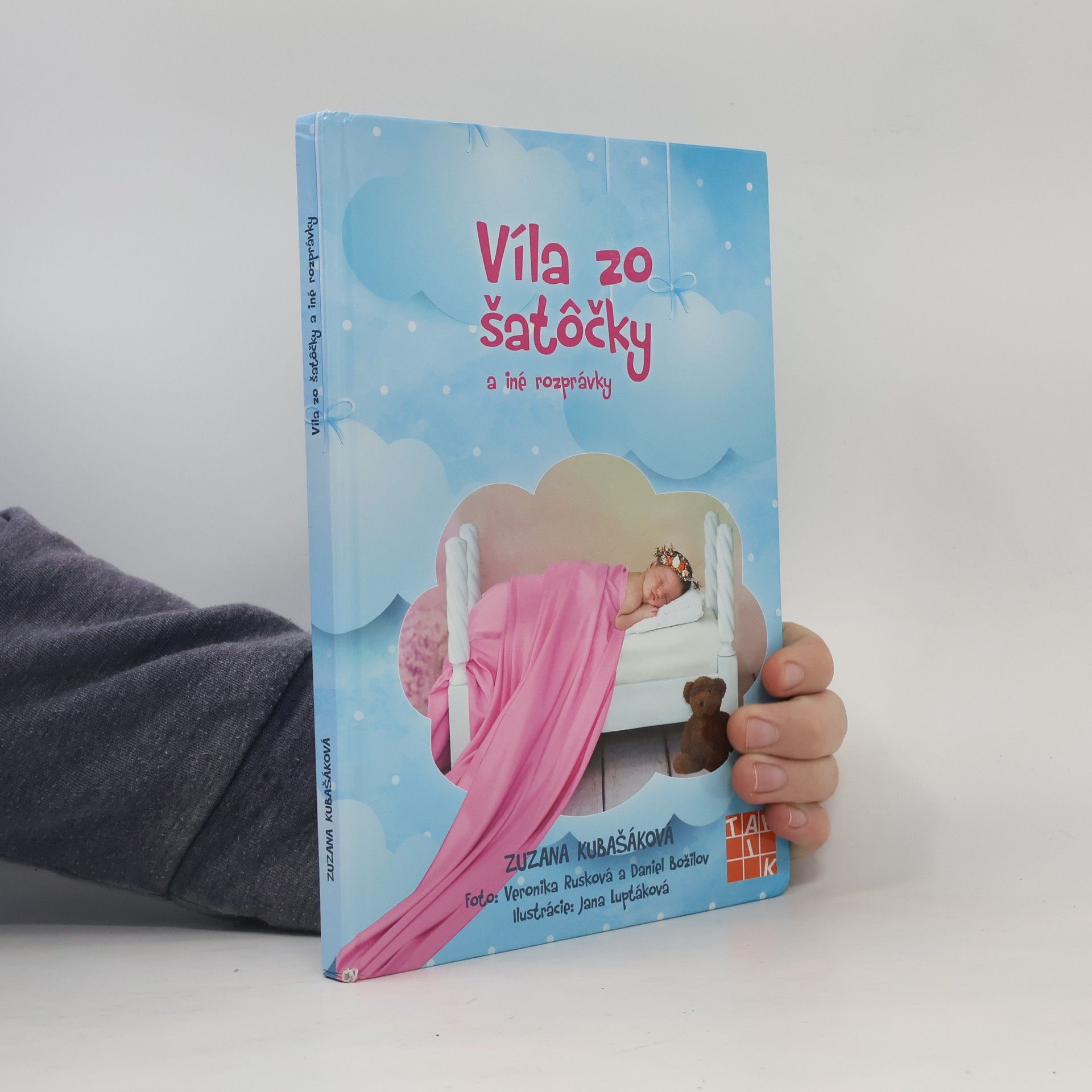 Collectif d'auteurs Víla zo šatočky