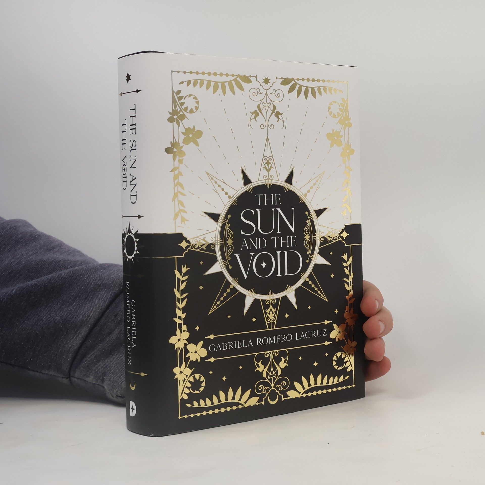 Gabriela Romero Lacruz The Sun and the Void