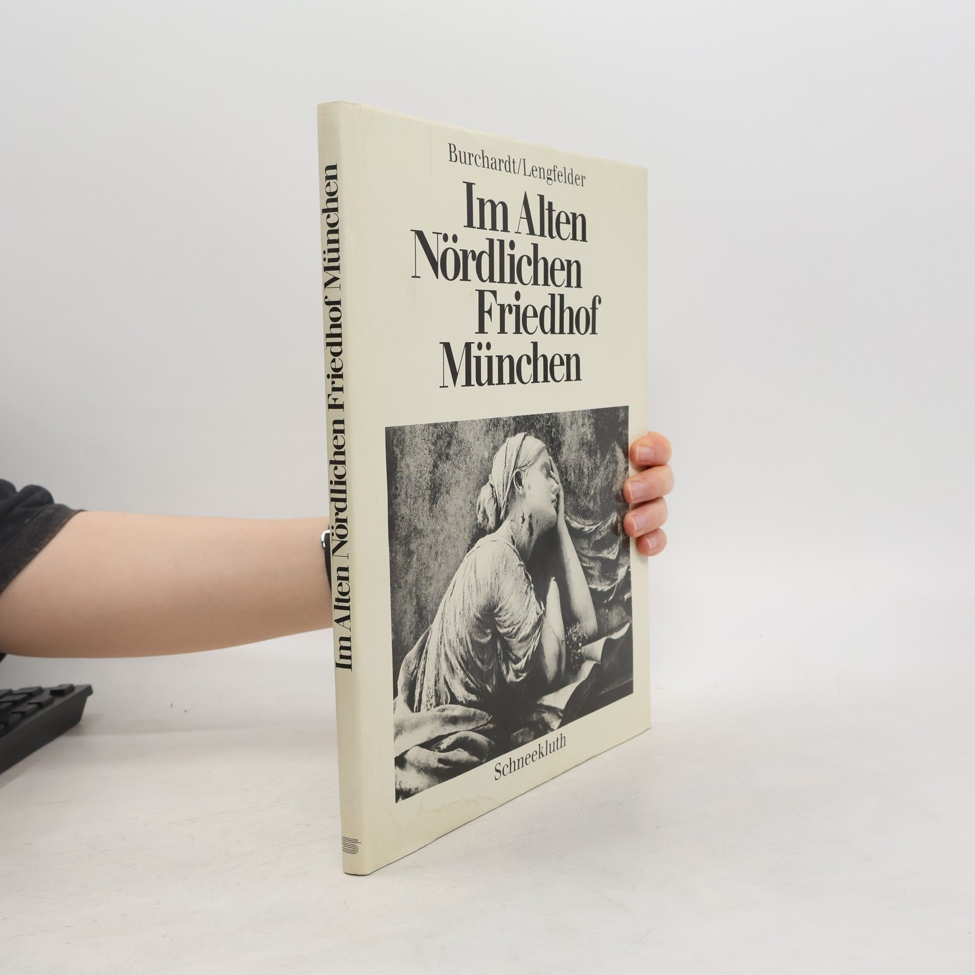 Hans Peter Burchardt Im Alten Nördlichen Friedhof München