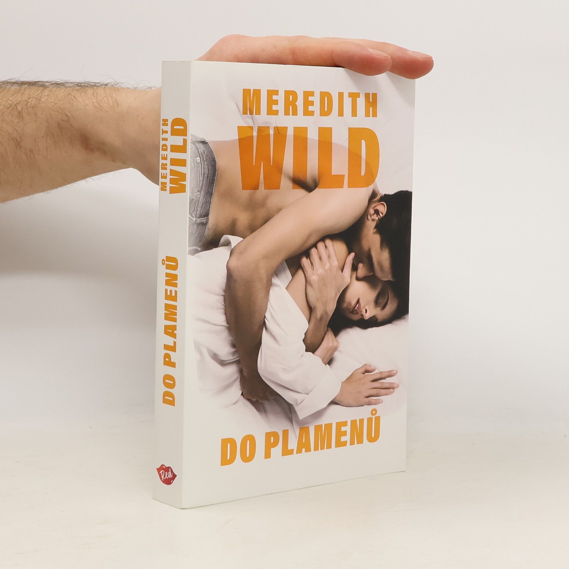 Do plamenů