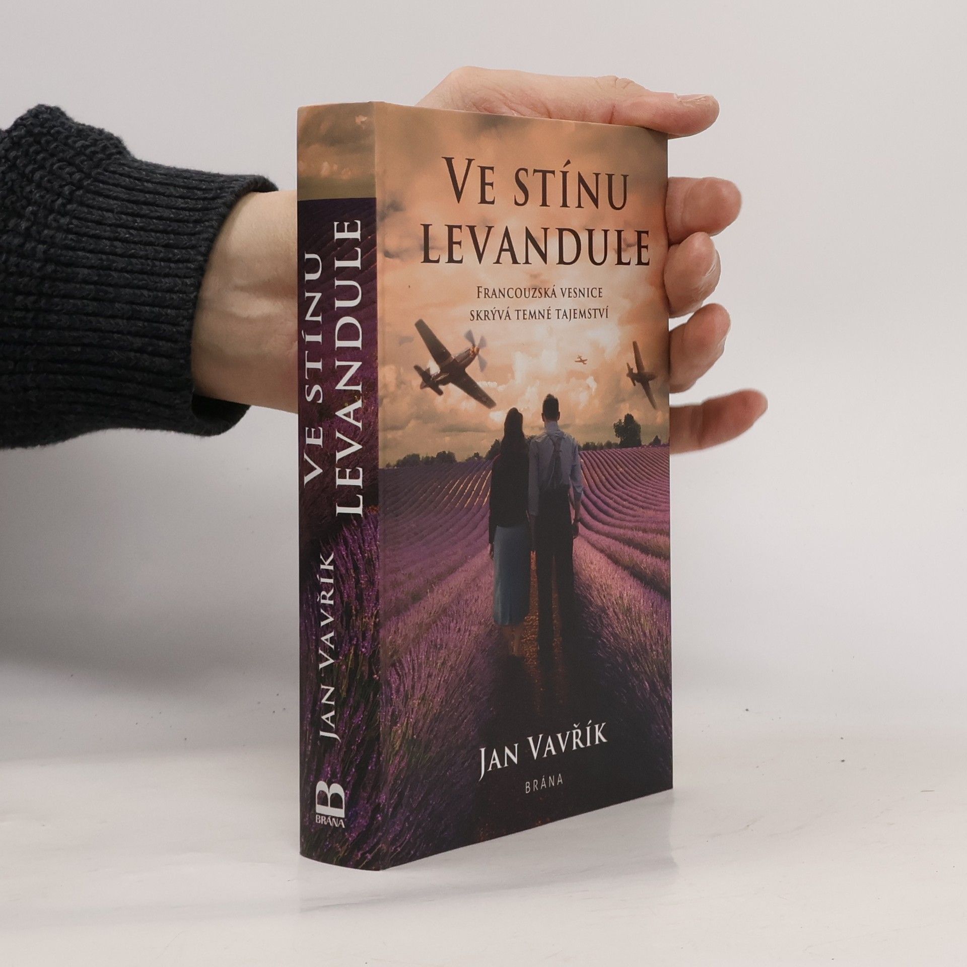 Jan Vavřík Ve stínu levandule