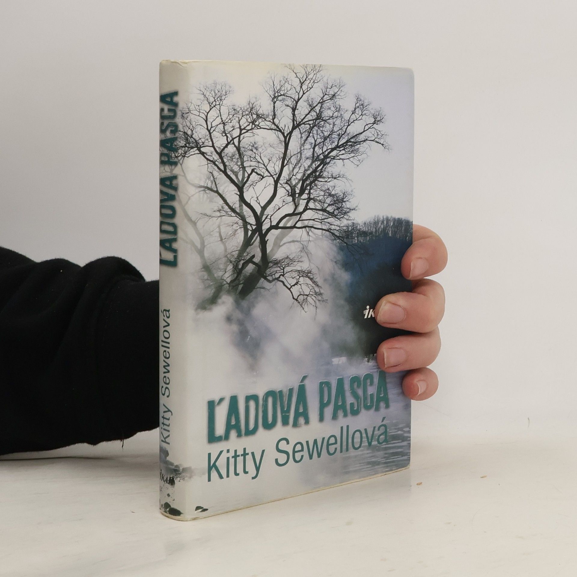 Kitty Sewell Ľadová pasca