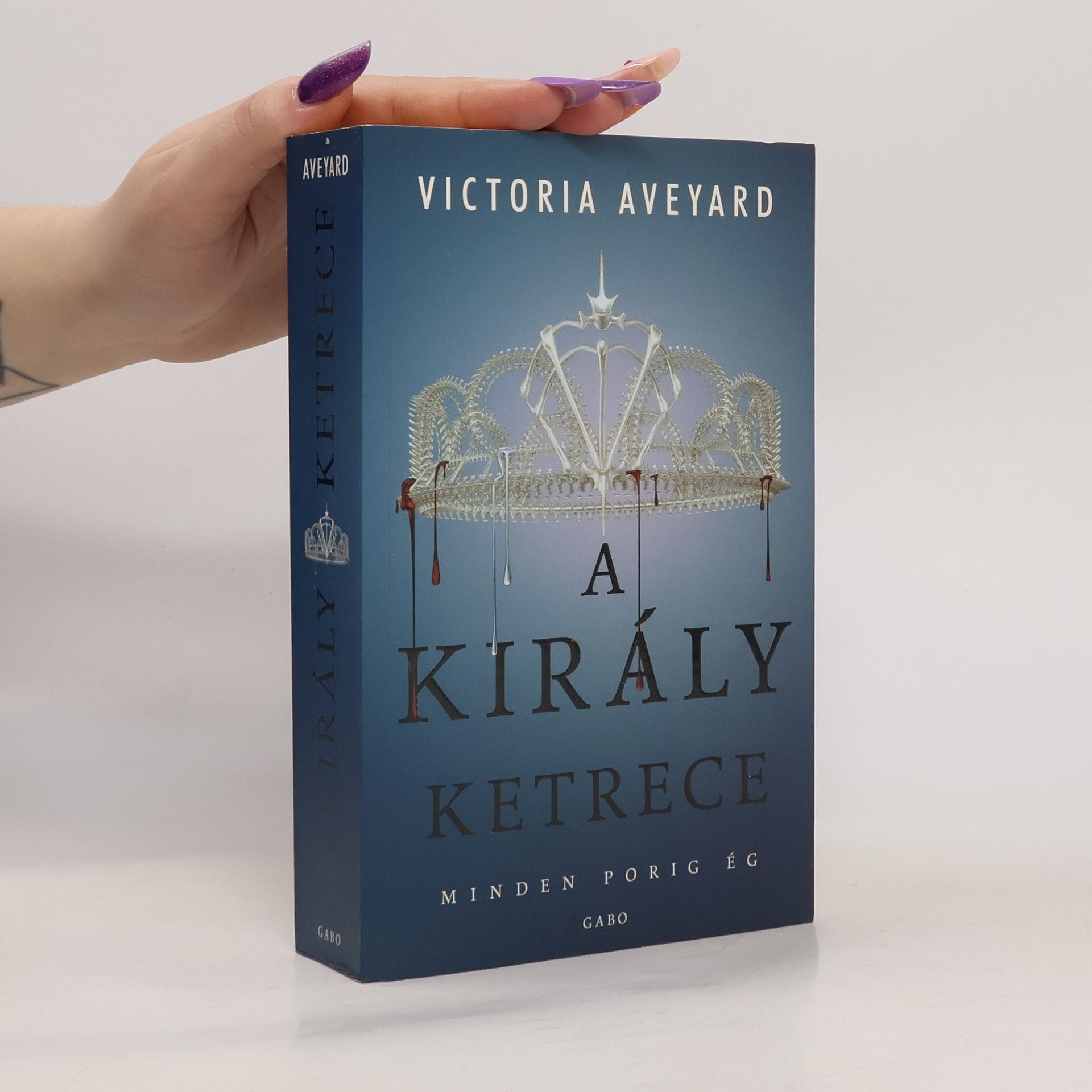 Victoria Aveyard A király ketrece