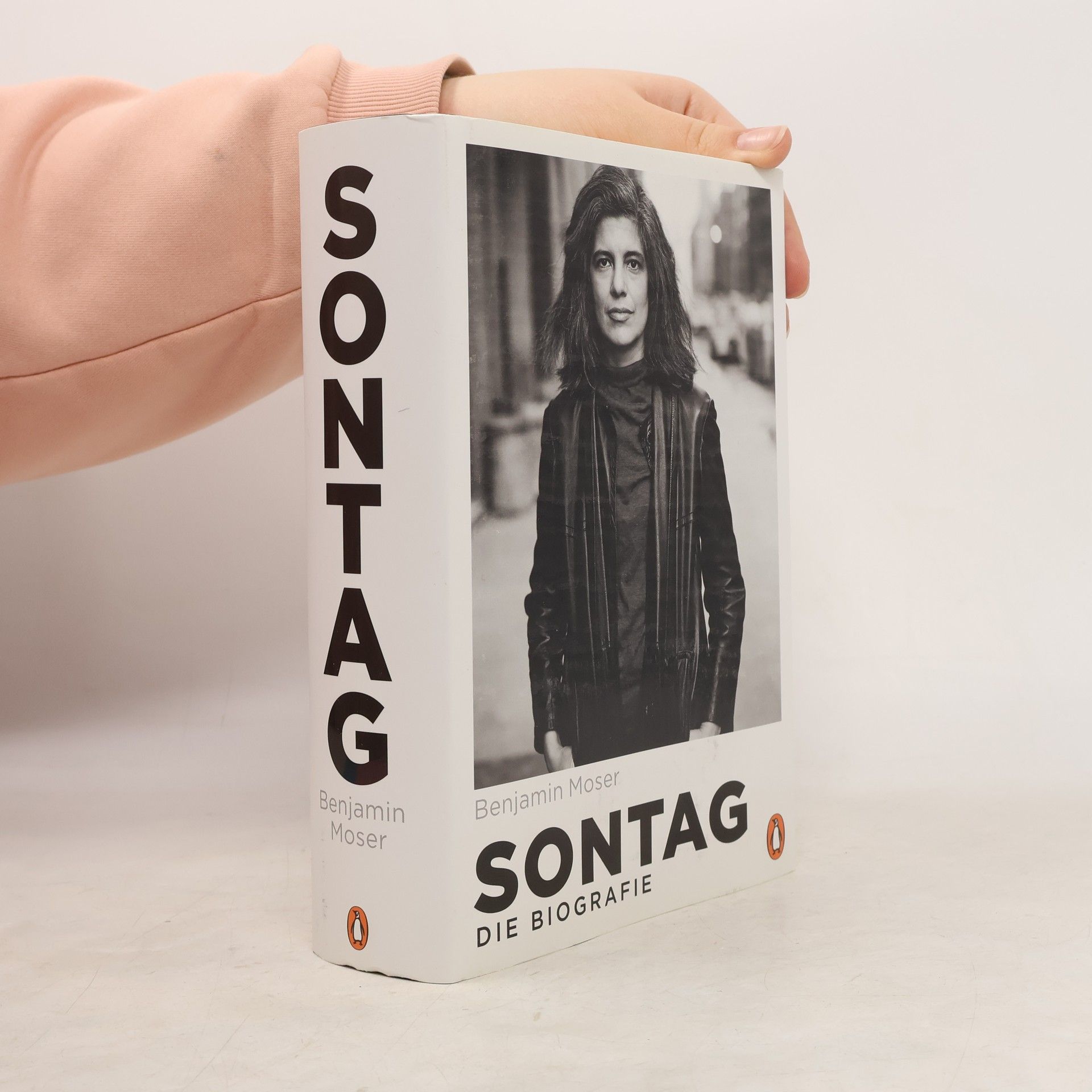 Benjamin Moser Sontag