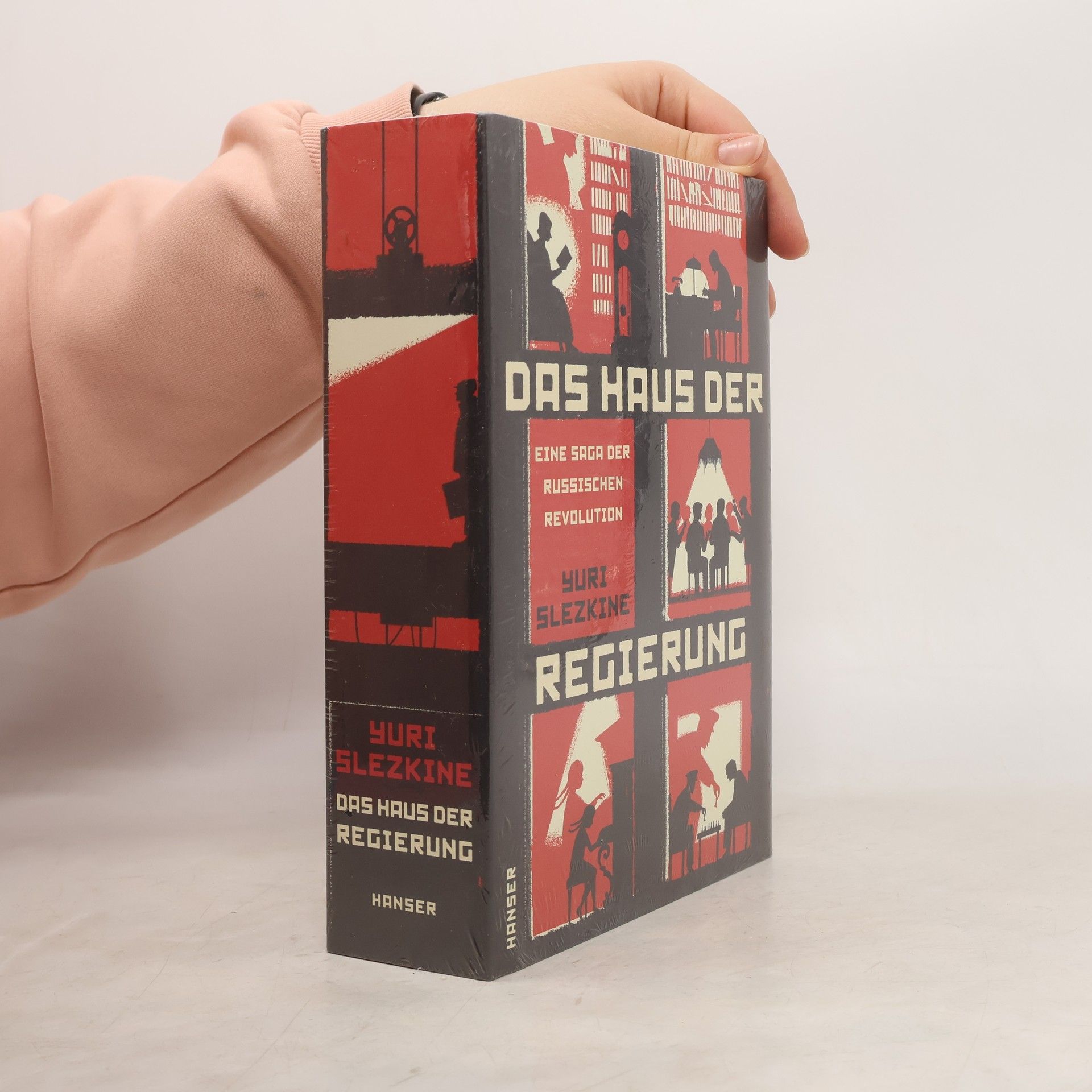 Jurij Lʹvovic Sle zkin Das Haus der Regierung