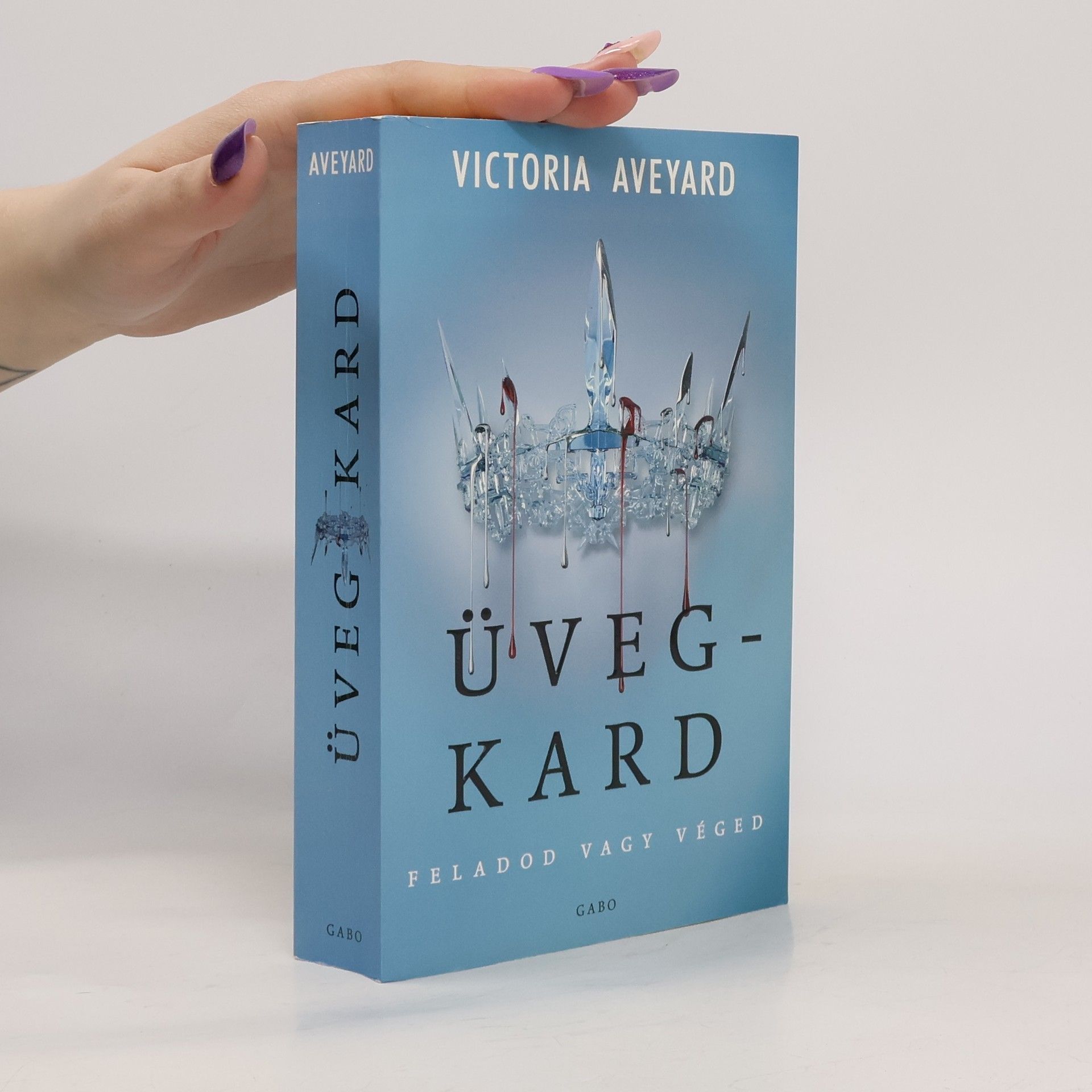 Victoria Aveyard Üvegkard