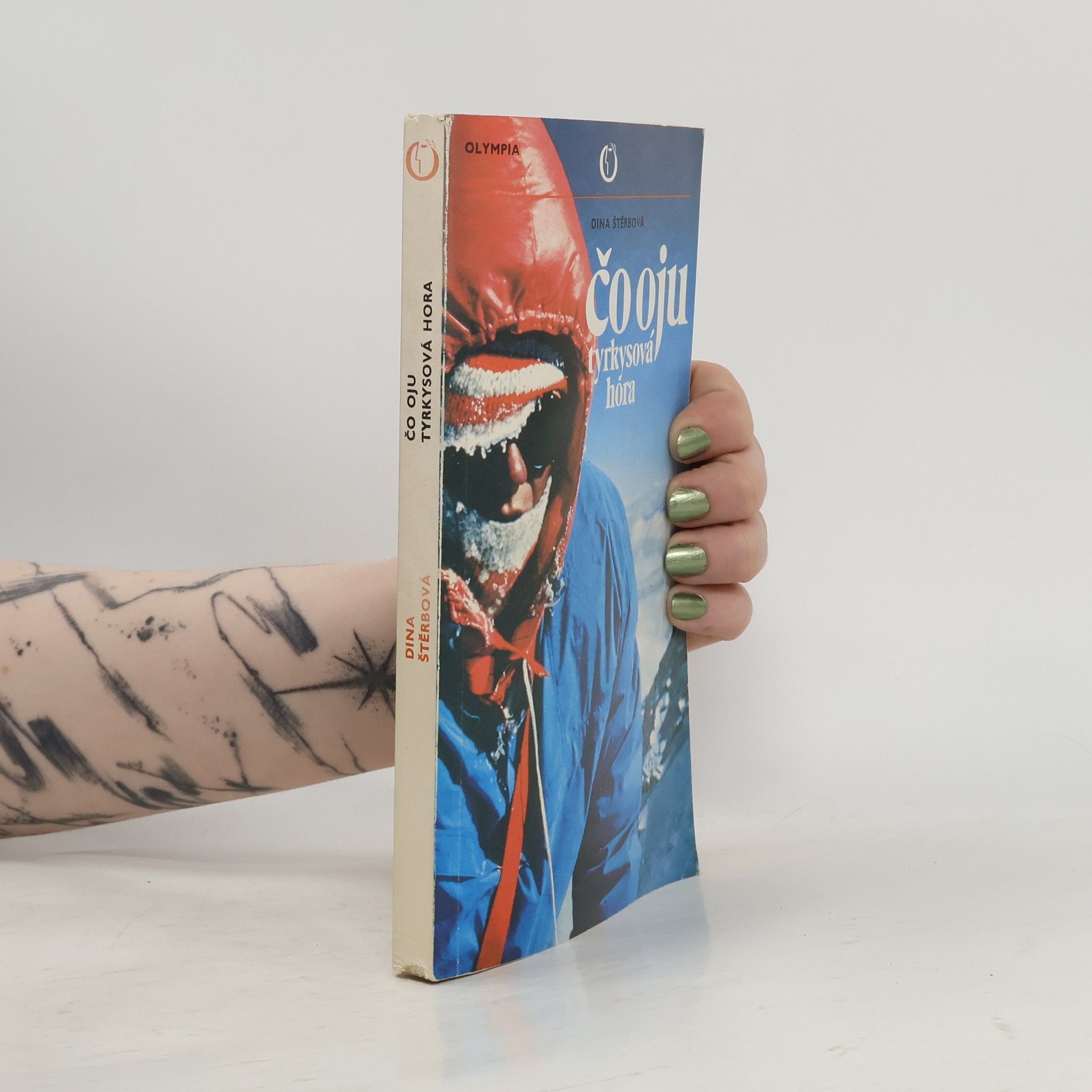 Dina Štěrbová Čo Oju, tyrkysová hora