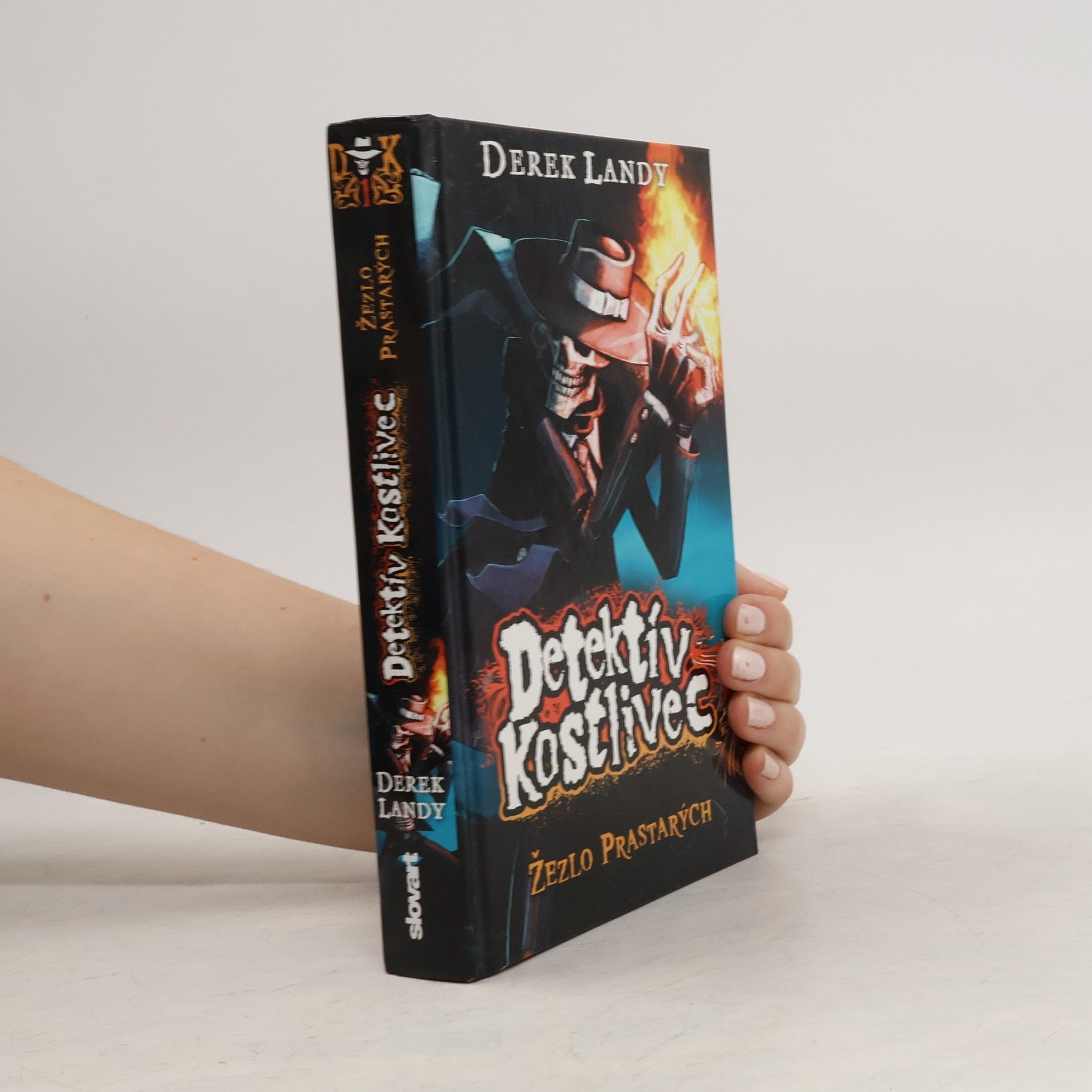 Derek Landy Žezlo prastarých