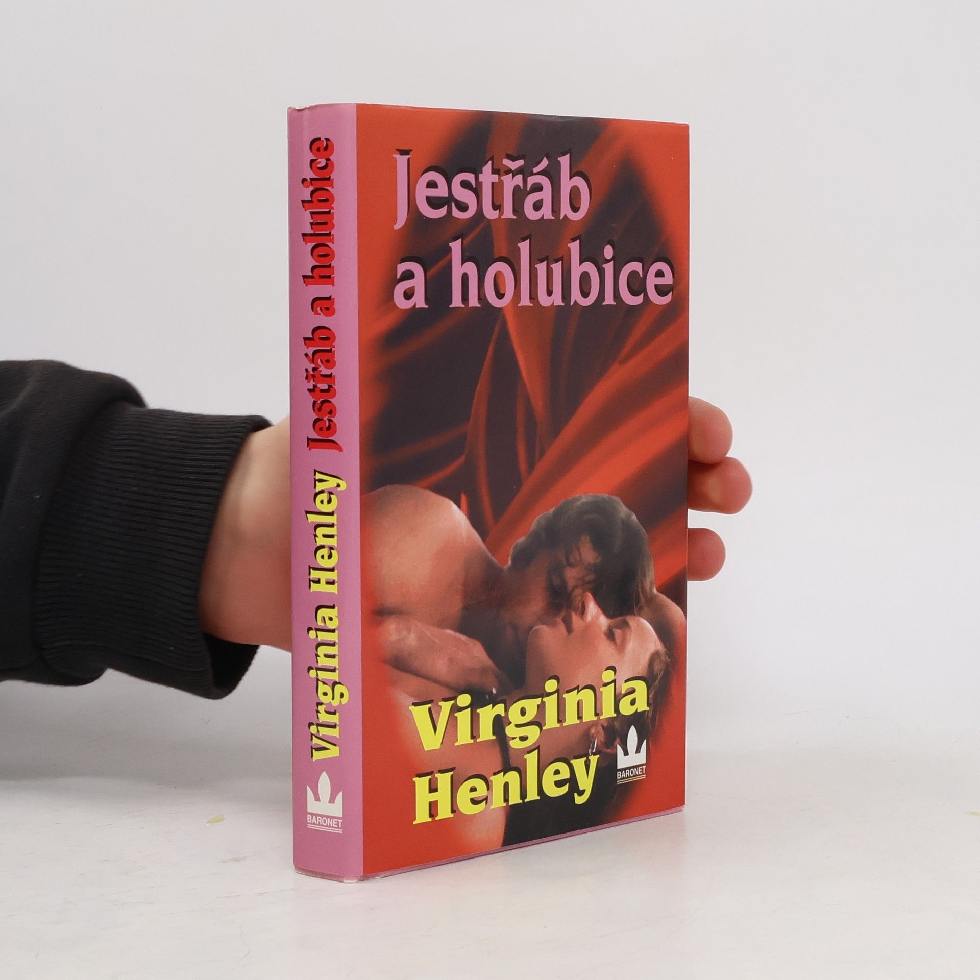 Vladimír Lackovič Jestřáb a holubice