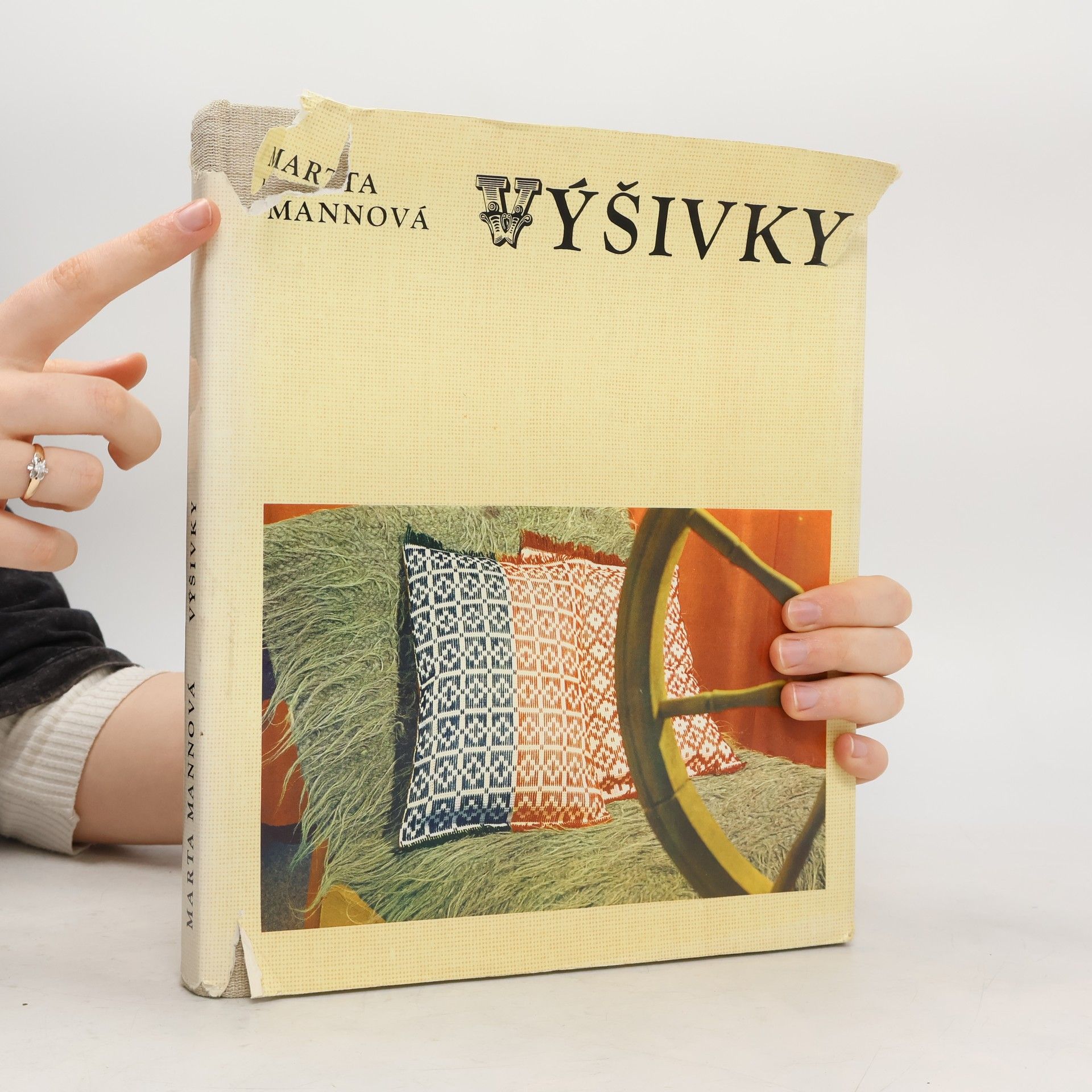 Marta Mannová Výšivky