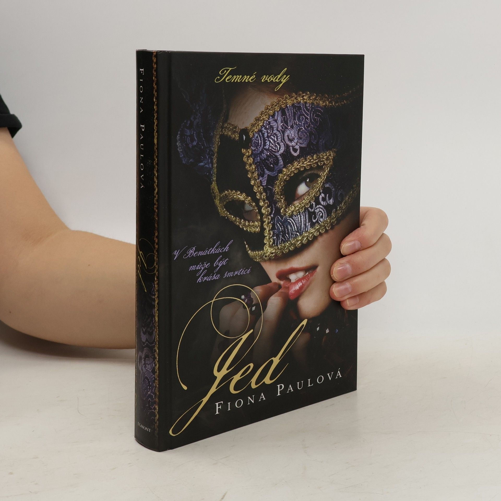 Fiona Paul Jed. Temné vody 1.