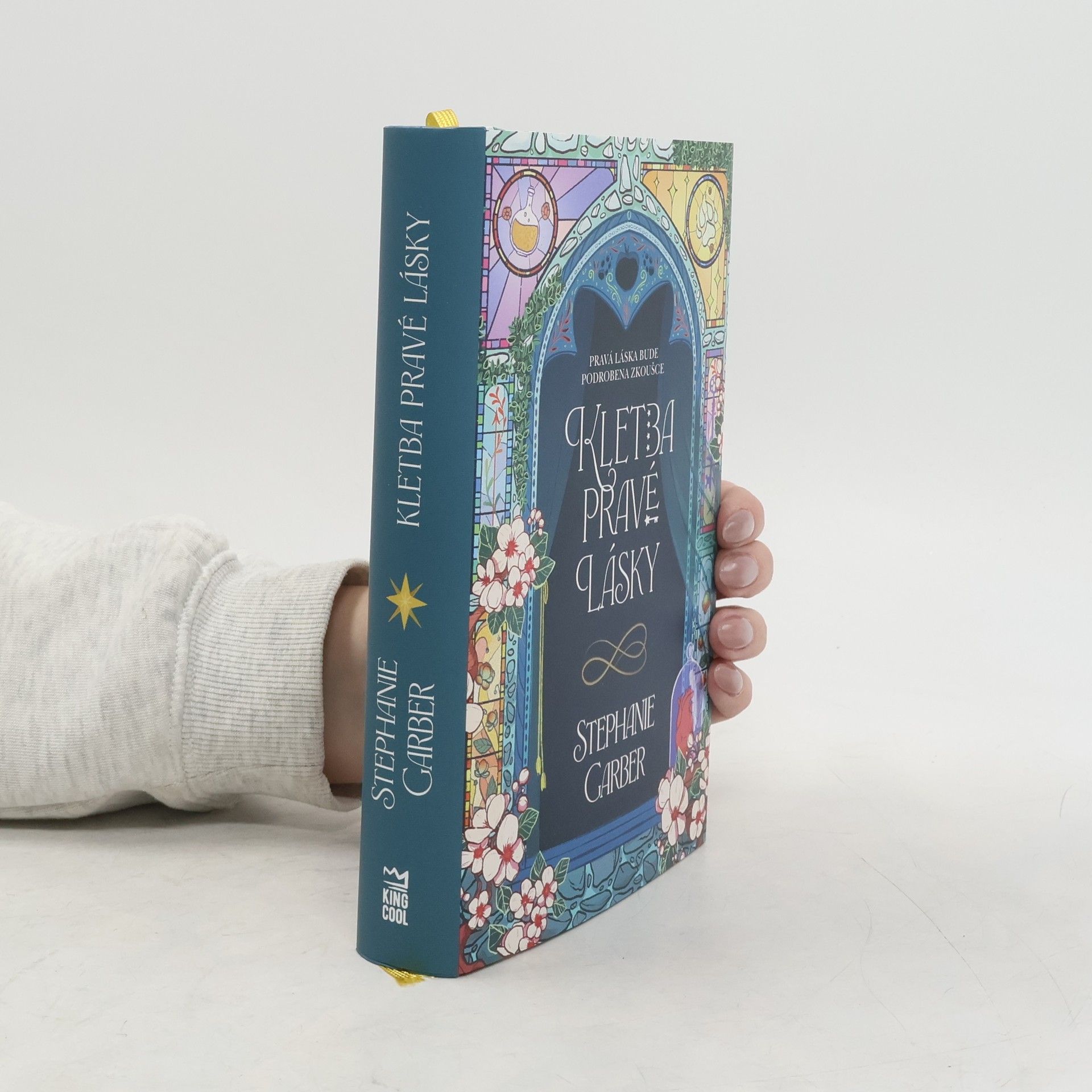 Stephanie Garber Kletba pravé lásky