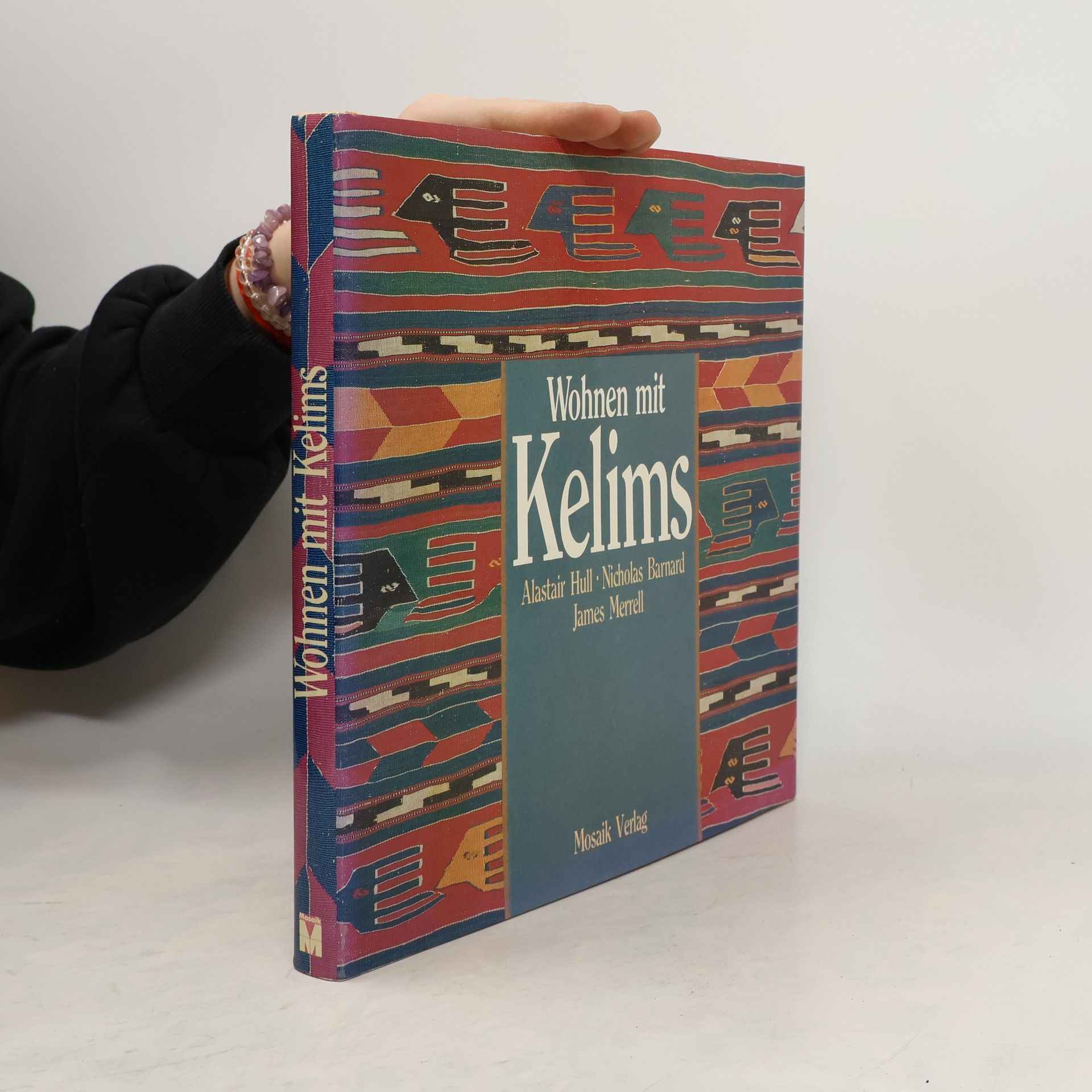 Alastair Hull Wohnen mit Kelims