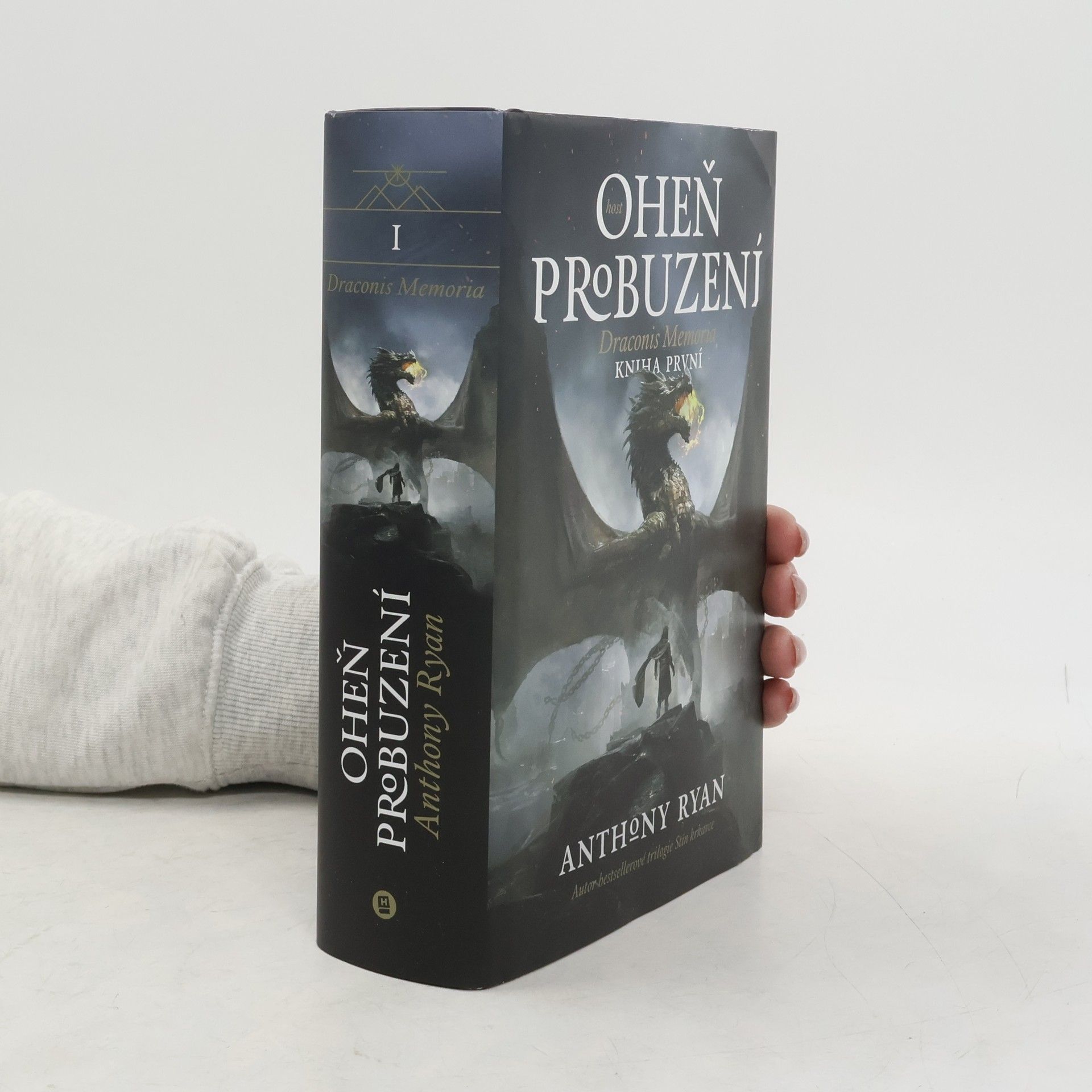 Anthony Ryan Oheň probuzení