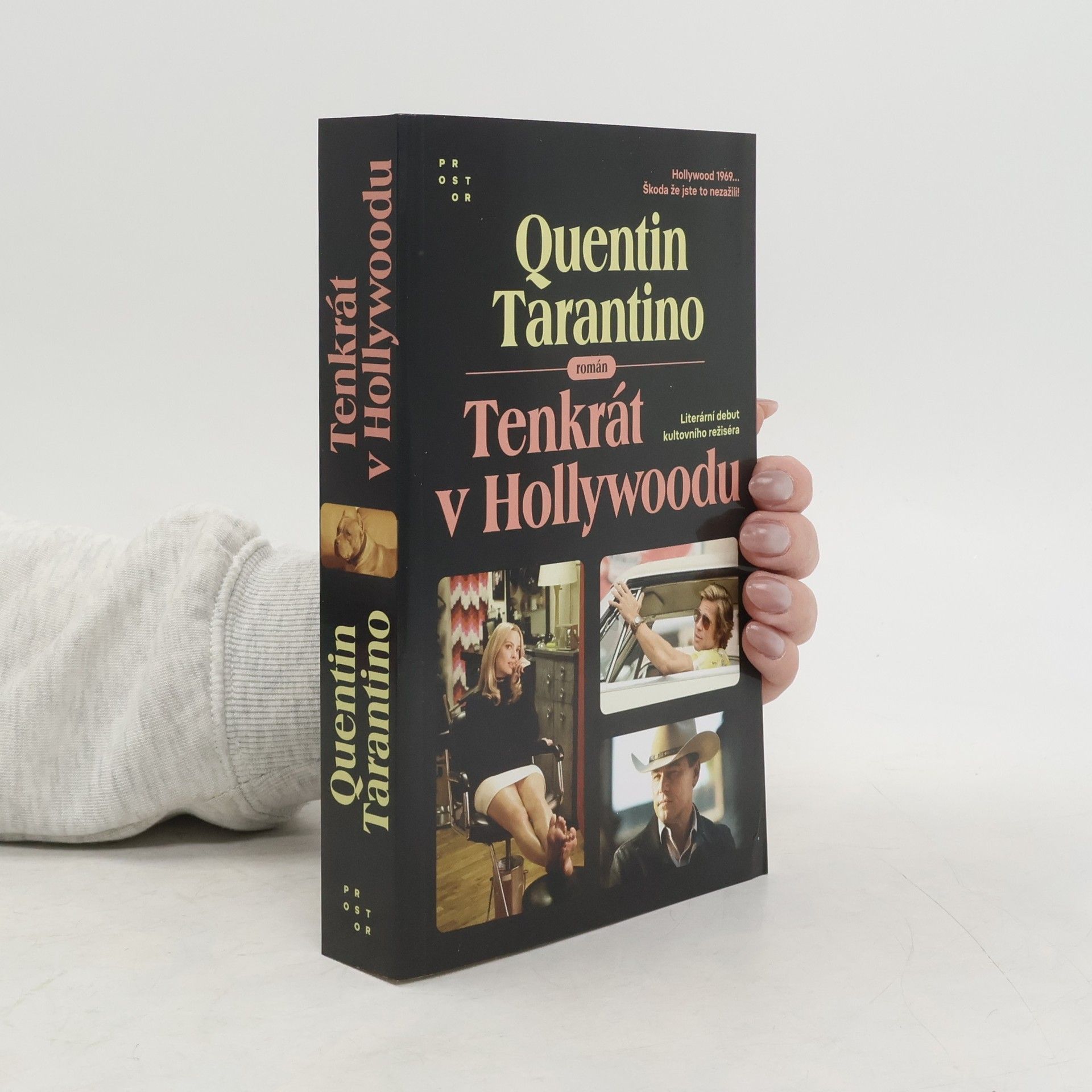 Quentin Tarantino Tenkrát v Hollywoodu : román