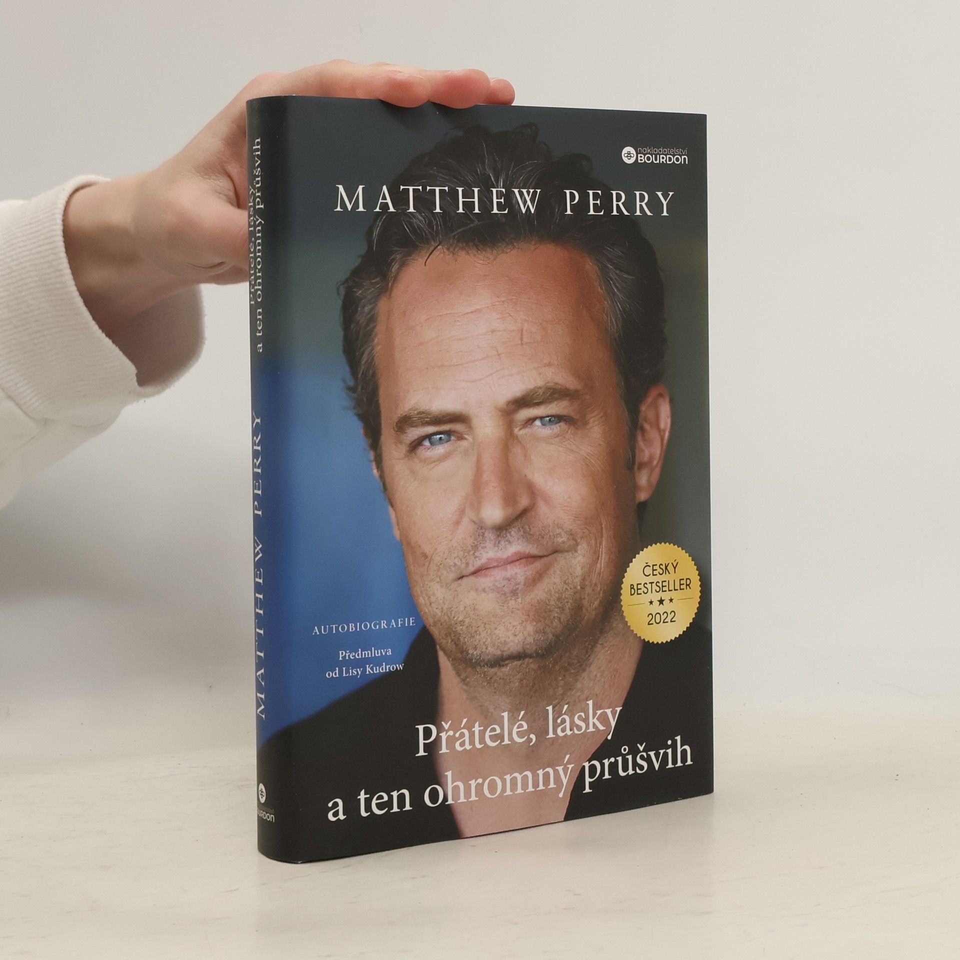 Matthew Perry Přátelé, lásky a ten ohromný průšvih