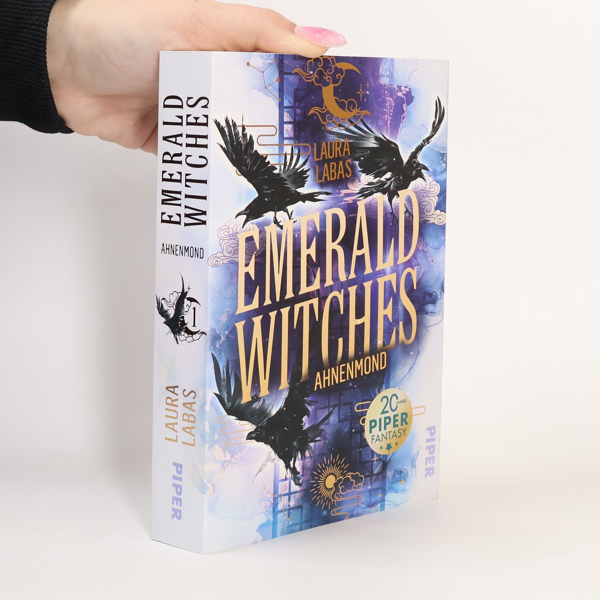 Laura Labas Emerald Witches