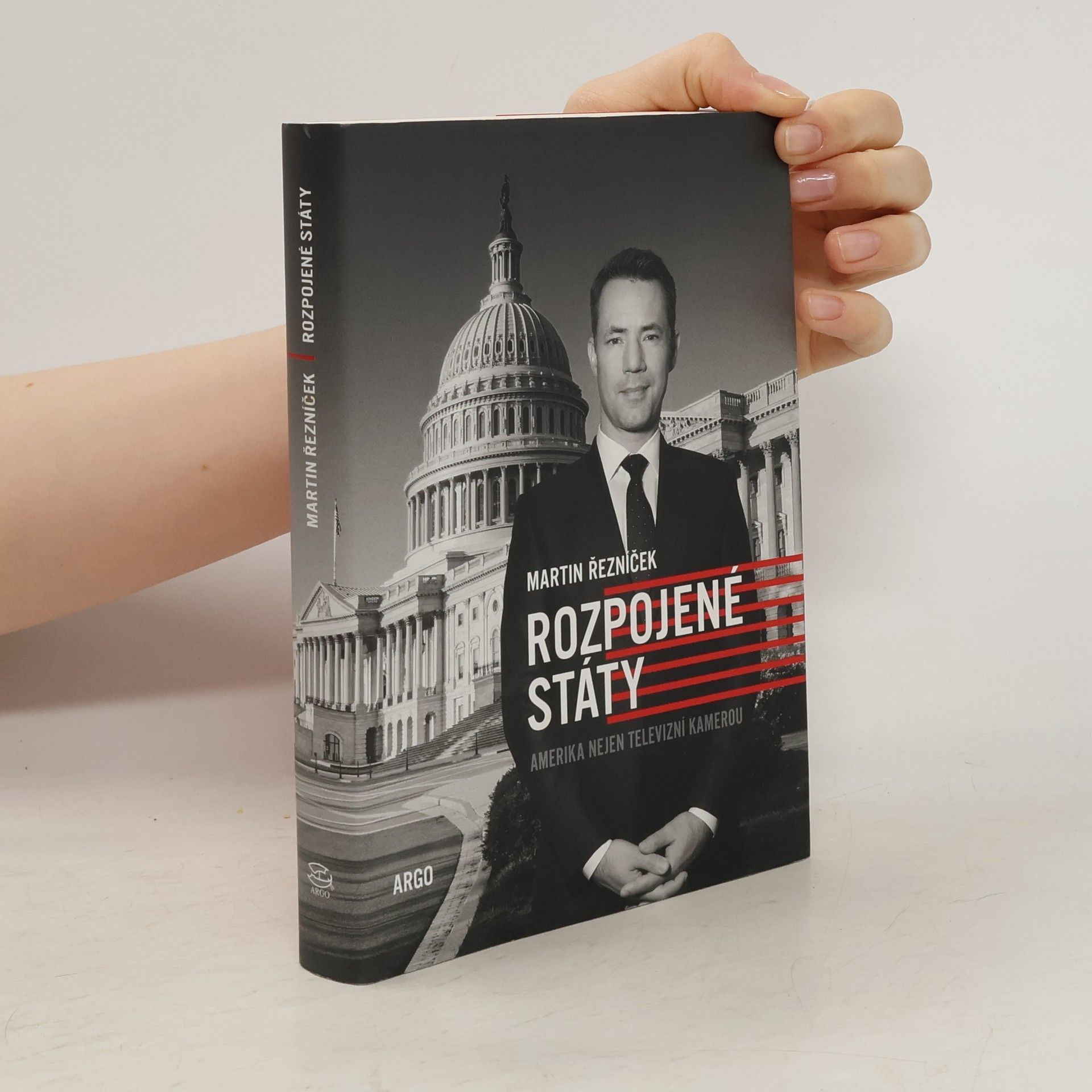 Martin Řezníček Rozpojené státy: Amerika nejen televizní kamerou