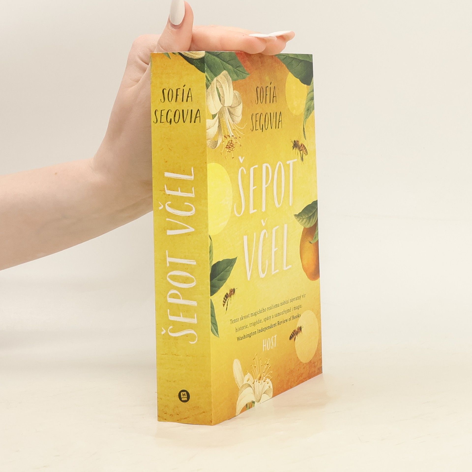 Sofía Segovia Šepot včel