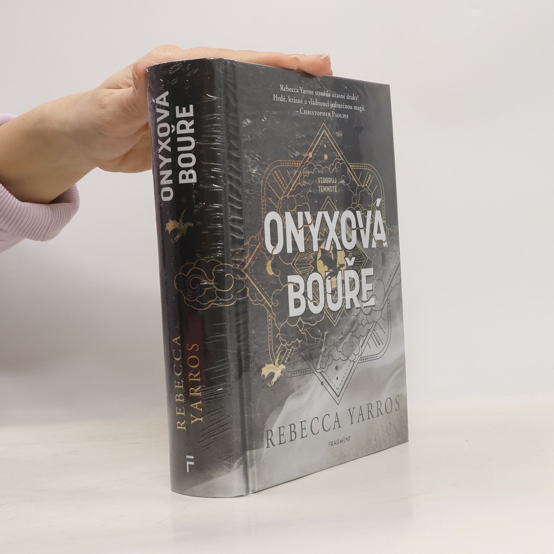 Rebecca Yarros Onyxová bouře