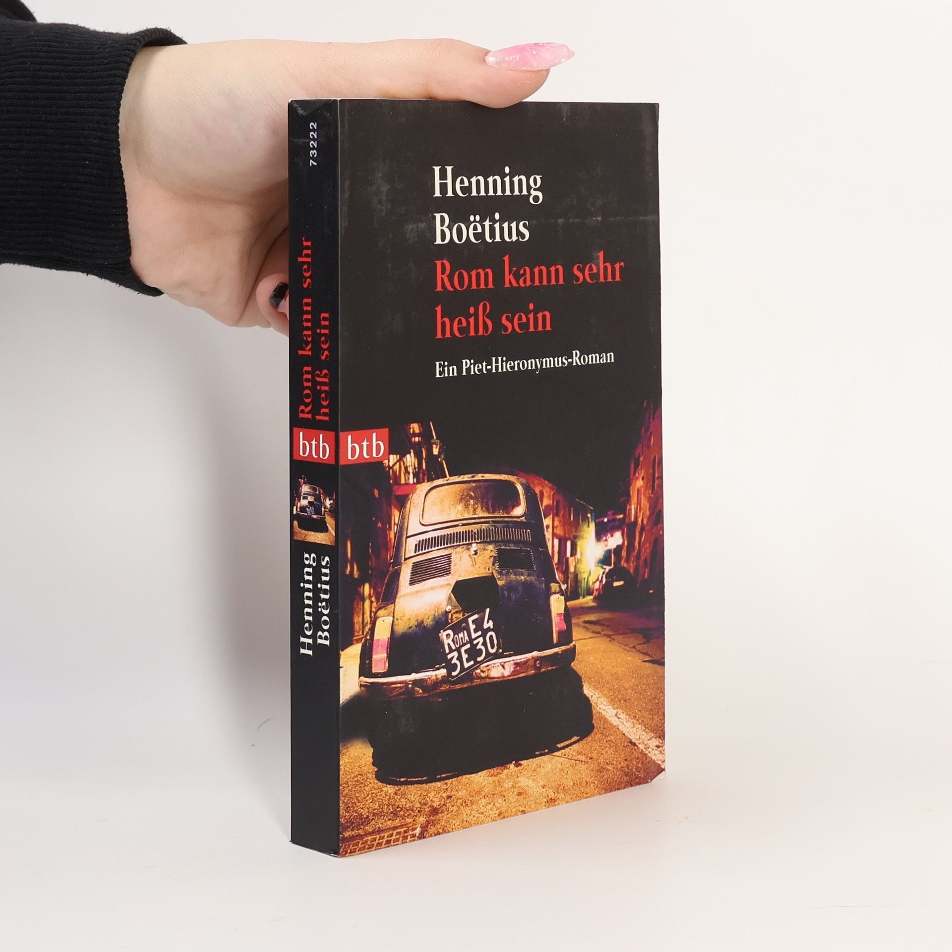 Henning Boe͏̈tius Rom kann sehr heiß sein